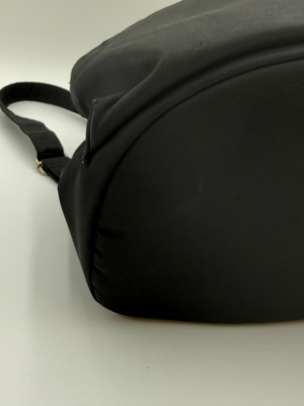 Gianni Versace Zaino Vintage in Nylon e Pelle Nero - Mercatino di Ninni