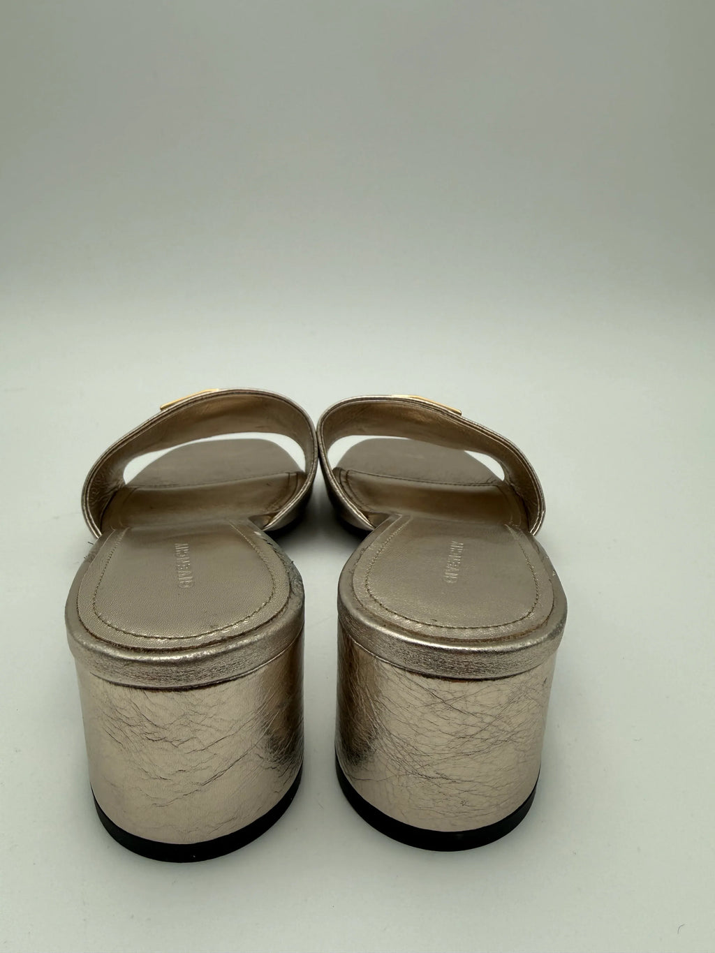 Givenchy Mules 4G in Pelle di Vitello Laminata Oro - Mercatino di Ninni