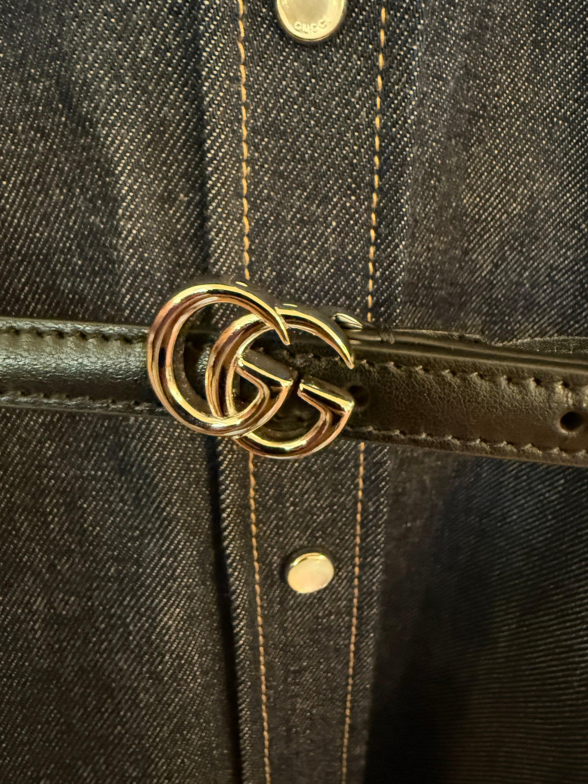 Gucci Abito Chemisier con Cintura e Banda Logo in Denim Blu Navy - Mercatino di Ninni