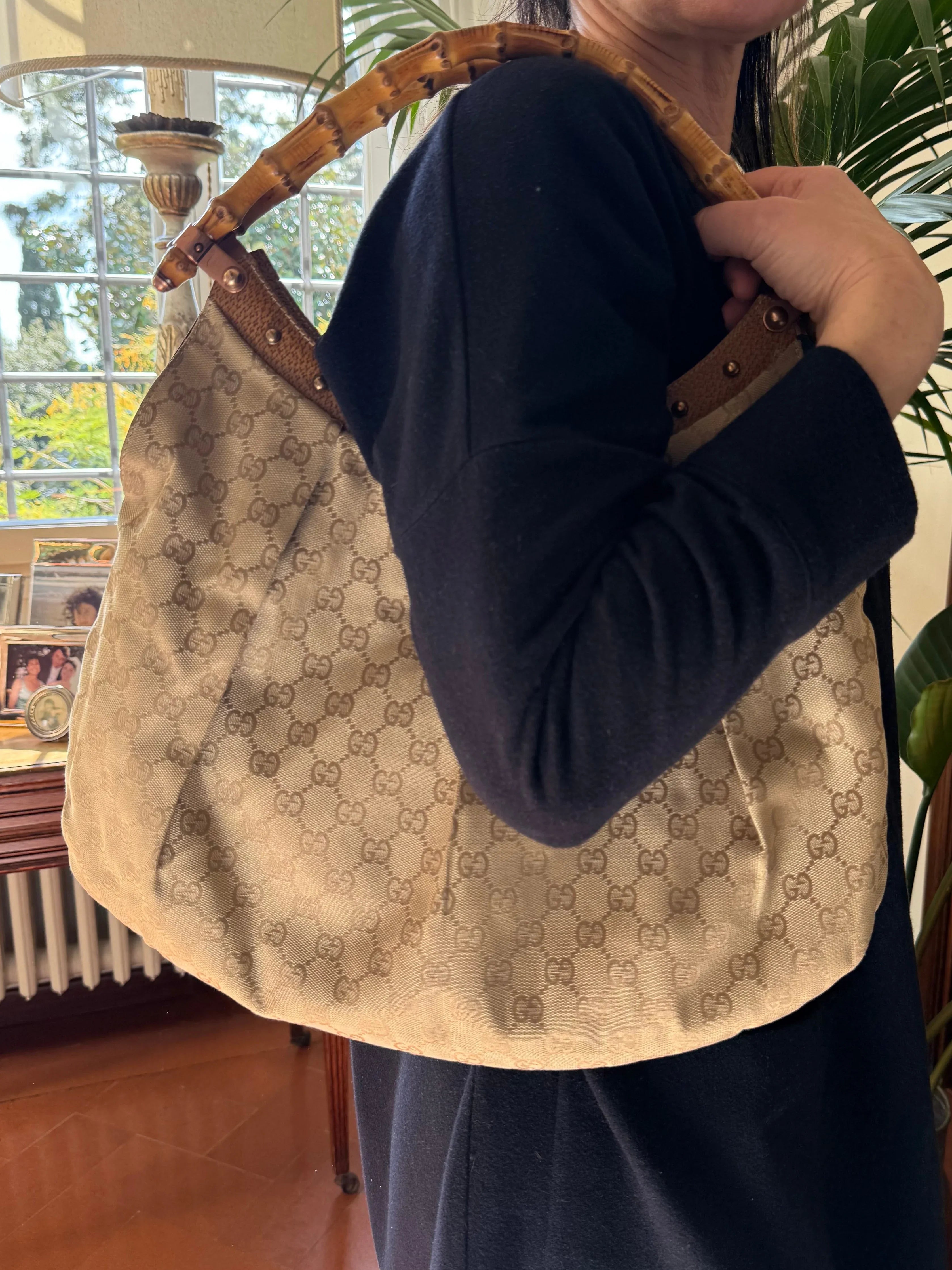 Gucci Borsa Hobo Bamboo GG Monogram in Tela Beige - Mercatino di Ninni