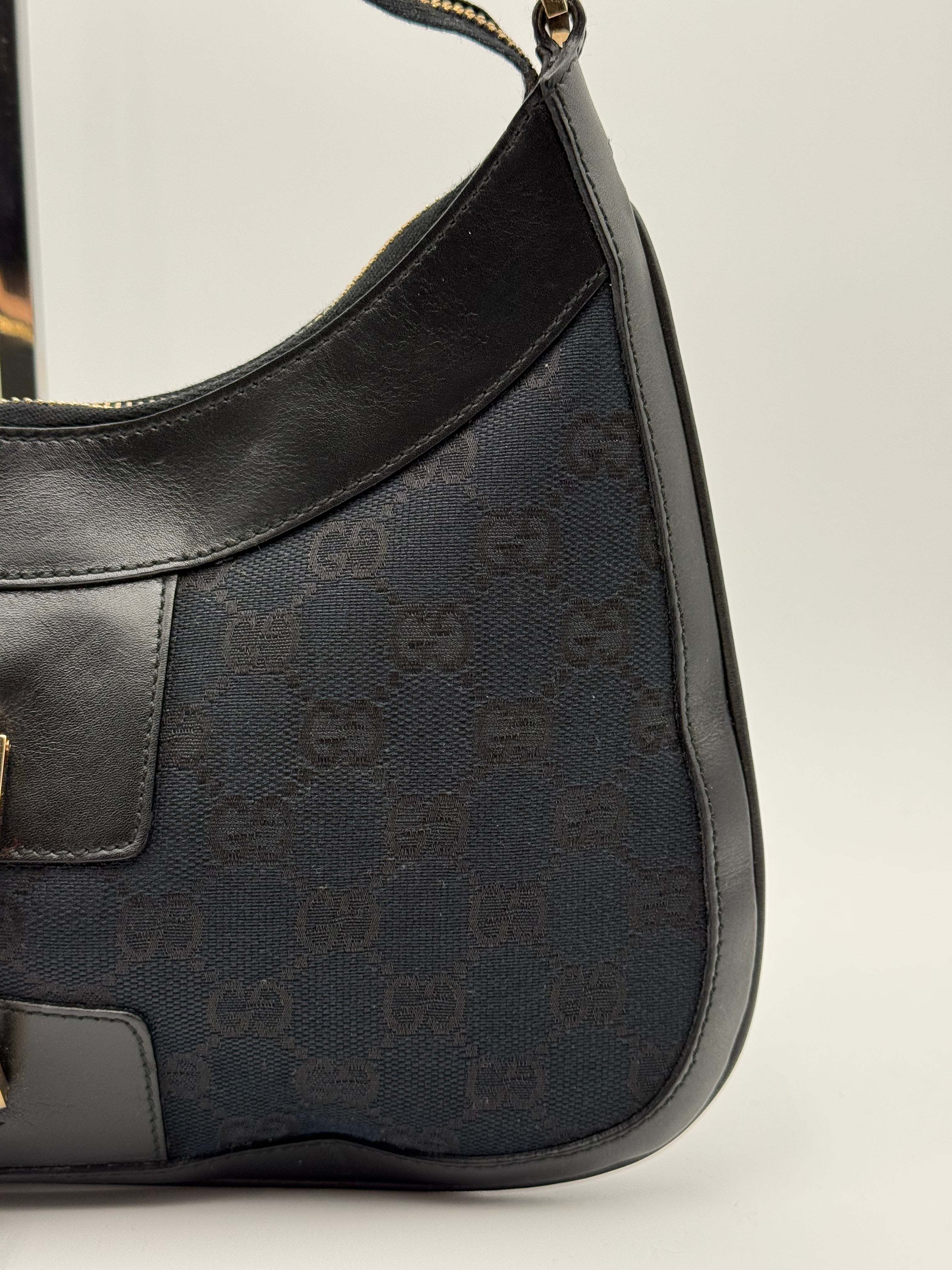 Gucci Borsa Jackie Vintage GG in Tela e Pelle Nera - Mercatino di Ninni