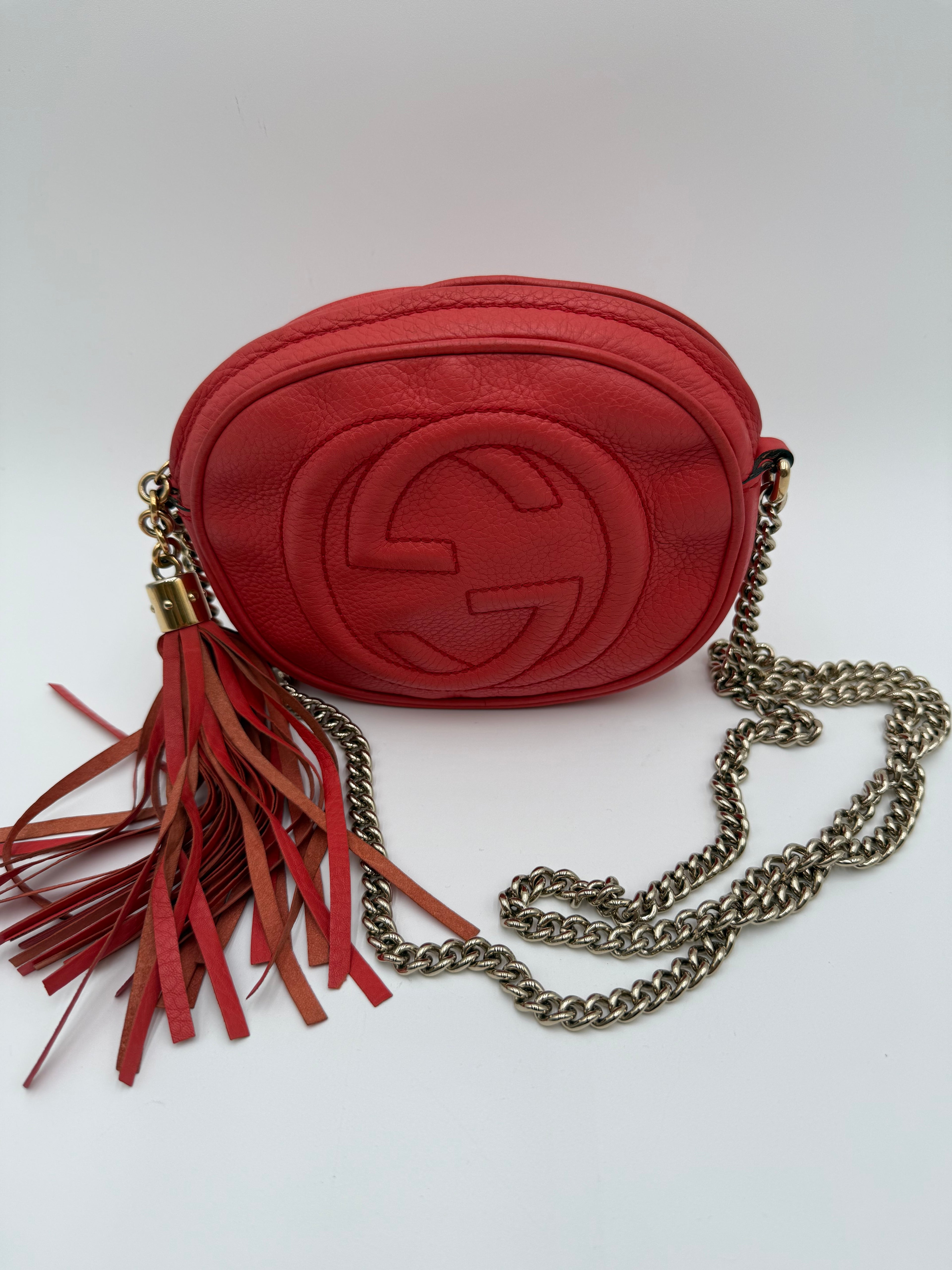 Gucci Borsa a Tracolla Soho Mini Chain Limited Edition in Pelle Martellata Corallo - Mercatino di Ninni