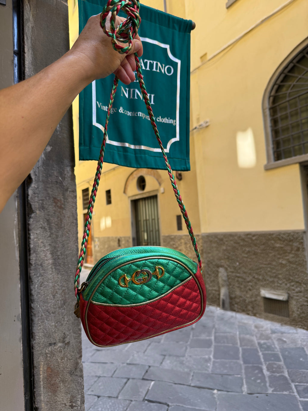 Gucci Borsa a Tracolla in Pelle Laminata e Trapuntata Mini Cruise 2019 Rossa - Mercatino di Ninni
