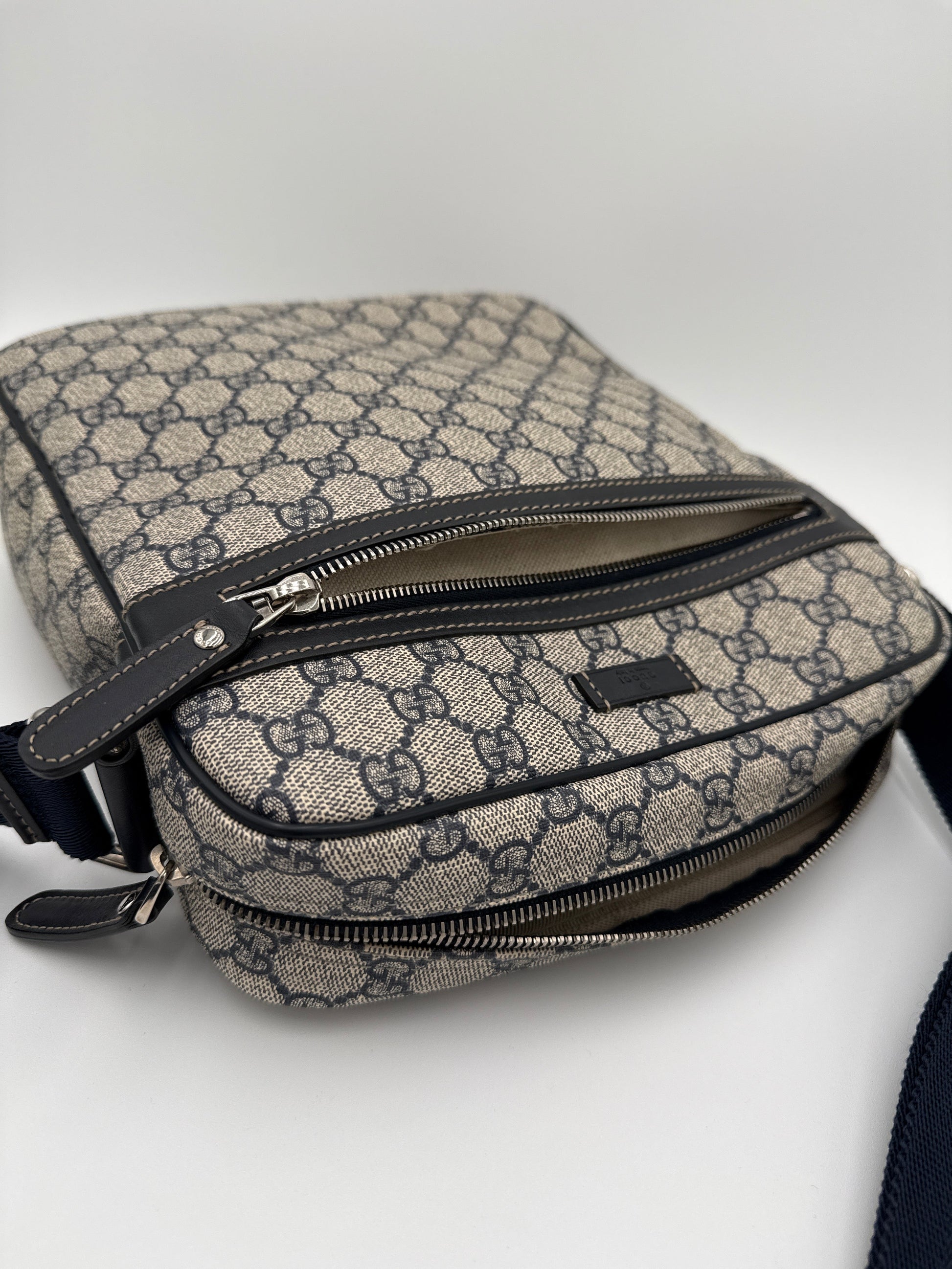 Gucci Borsello GG Supreme Uomo Gucci