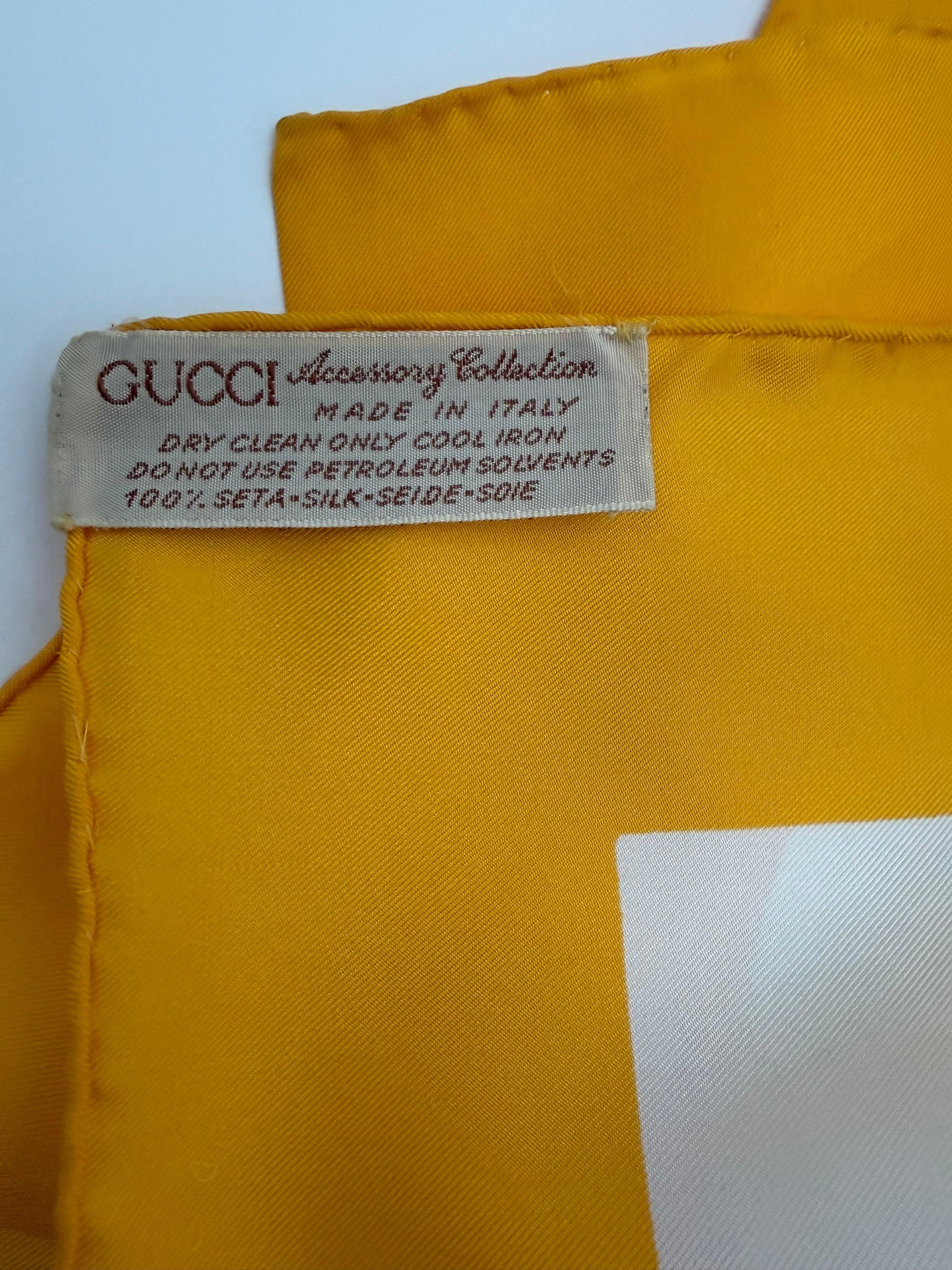 Gucci Foulard Vintage Accessory Collection Motivo Floreale con Bordo Senape - Mercatino di Ninni