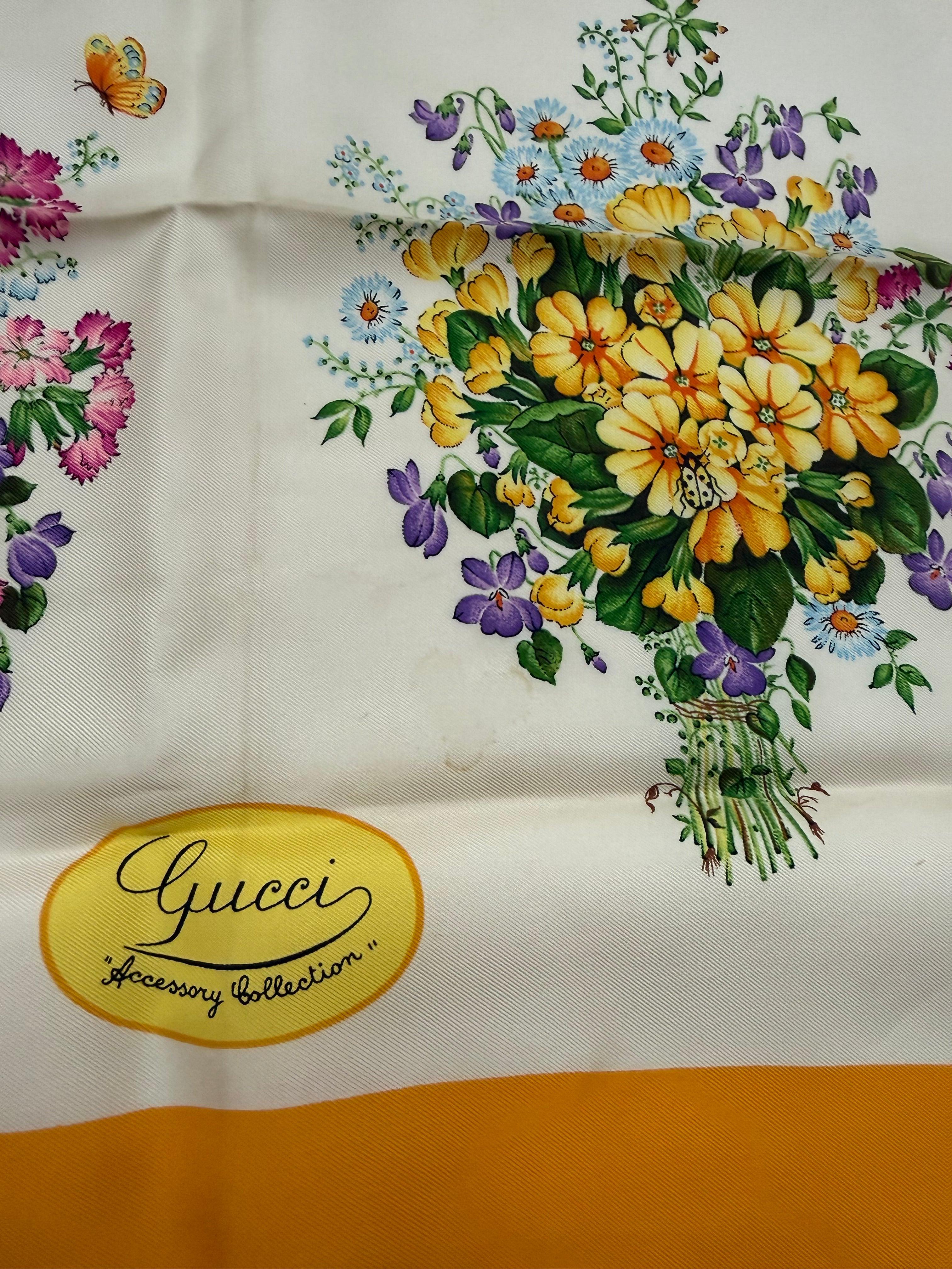Gucci Foulard Vintage Accessory Collection Motivo Floreale con Bordo Senape - Mercatino di Ninni