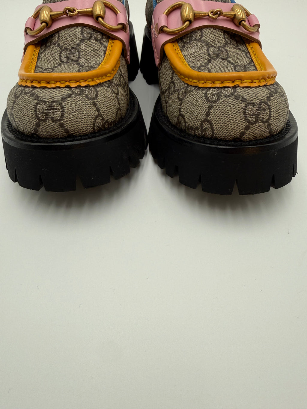 Gucci GG Supreme Loafers