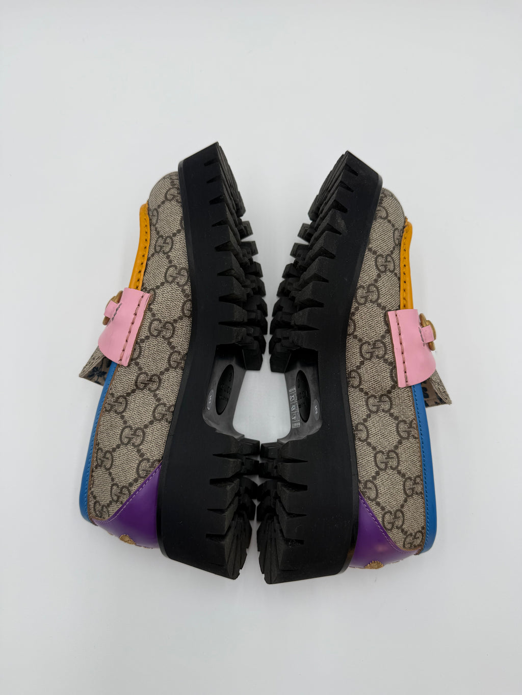 Gucci GG Supreme Loafers