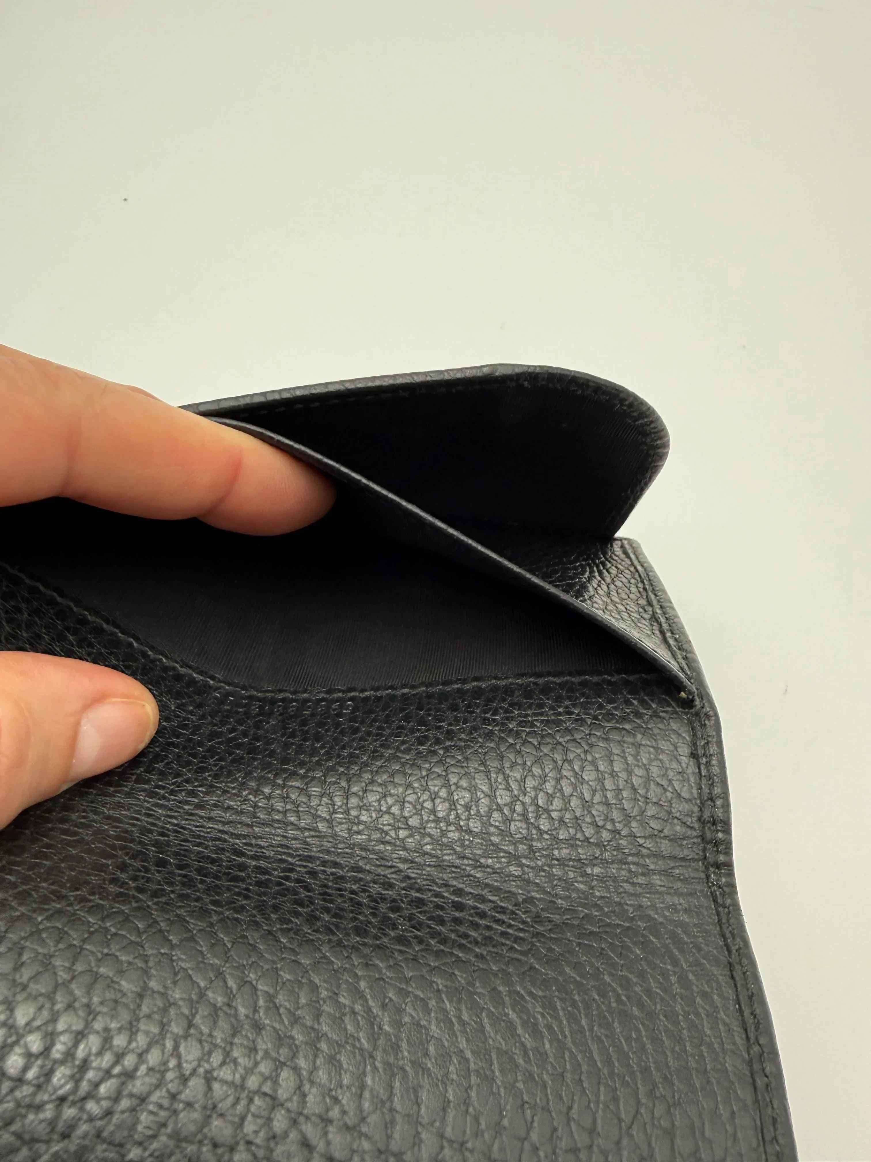 Gucci Portadocumenti GG Mormont in Pelle di Vitello Nero
