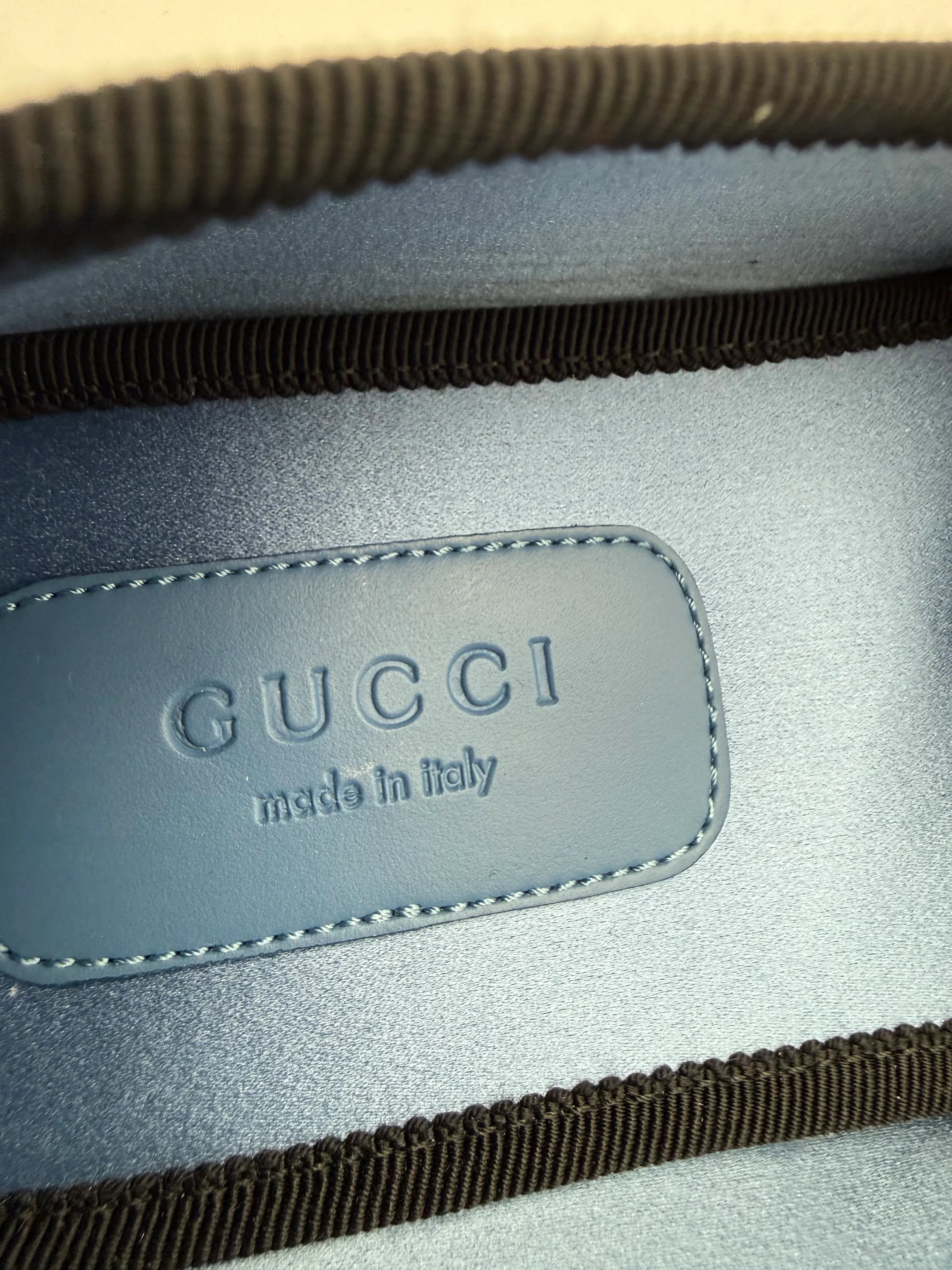 Gucci Slippers Geometric G Print in Raso Giallo e Blu - Mercatino di Ninni