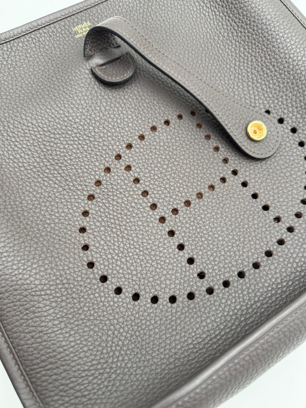 Hermès Borsa Evelyne III 29 in Pelle Taurillon Testa di Moro