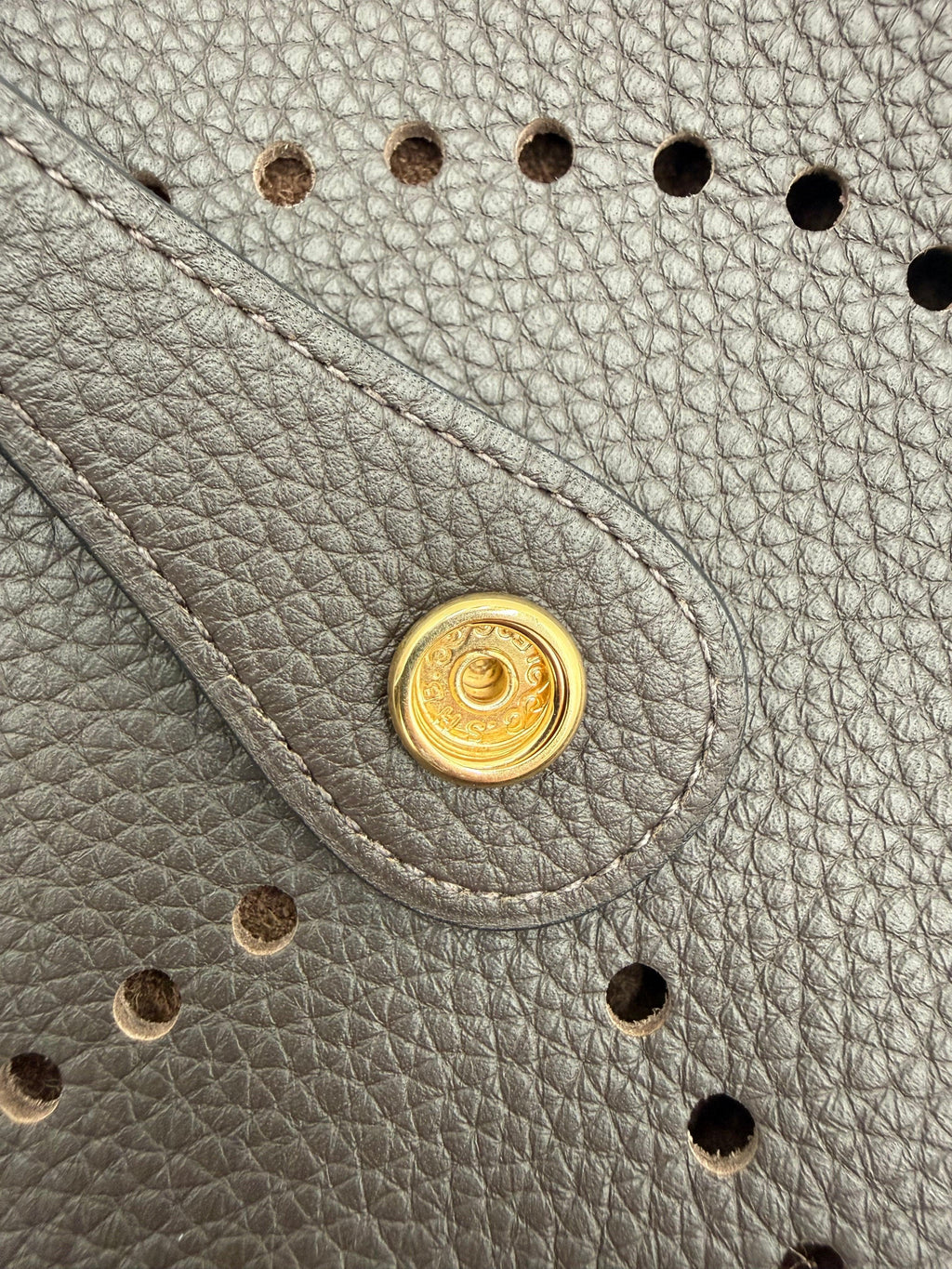 Hermès Borsa Evelyne III 29 in Pelle Taurillon Testa di Moro