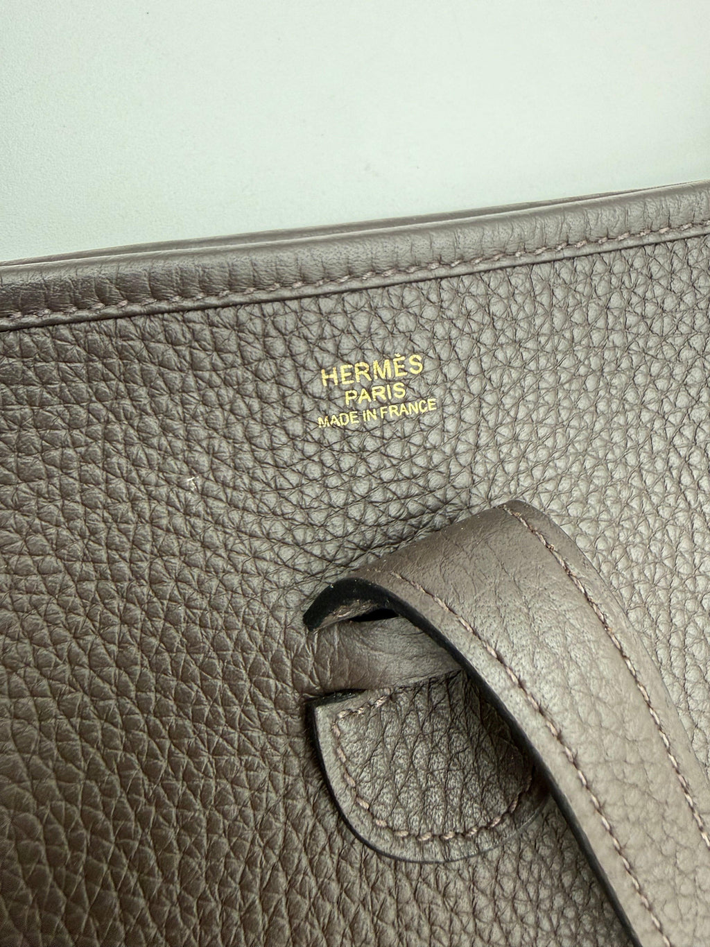 Hermès Borsa Evelyne III 29 in Pelle Taurillon Testa di Moro