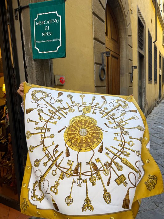 Hermès Foulard Seta Vintage Carrè “Les Cles” Oro Hermès