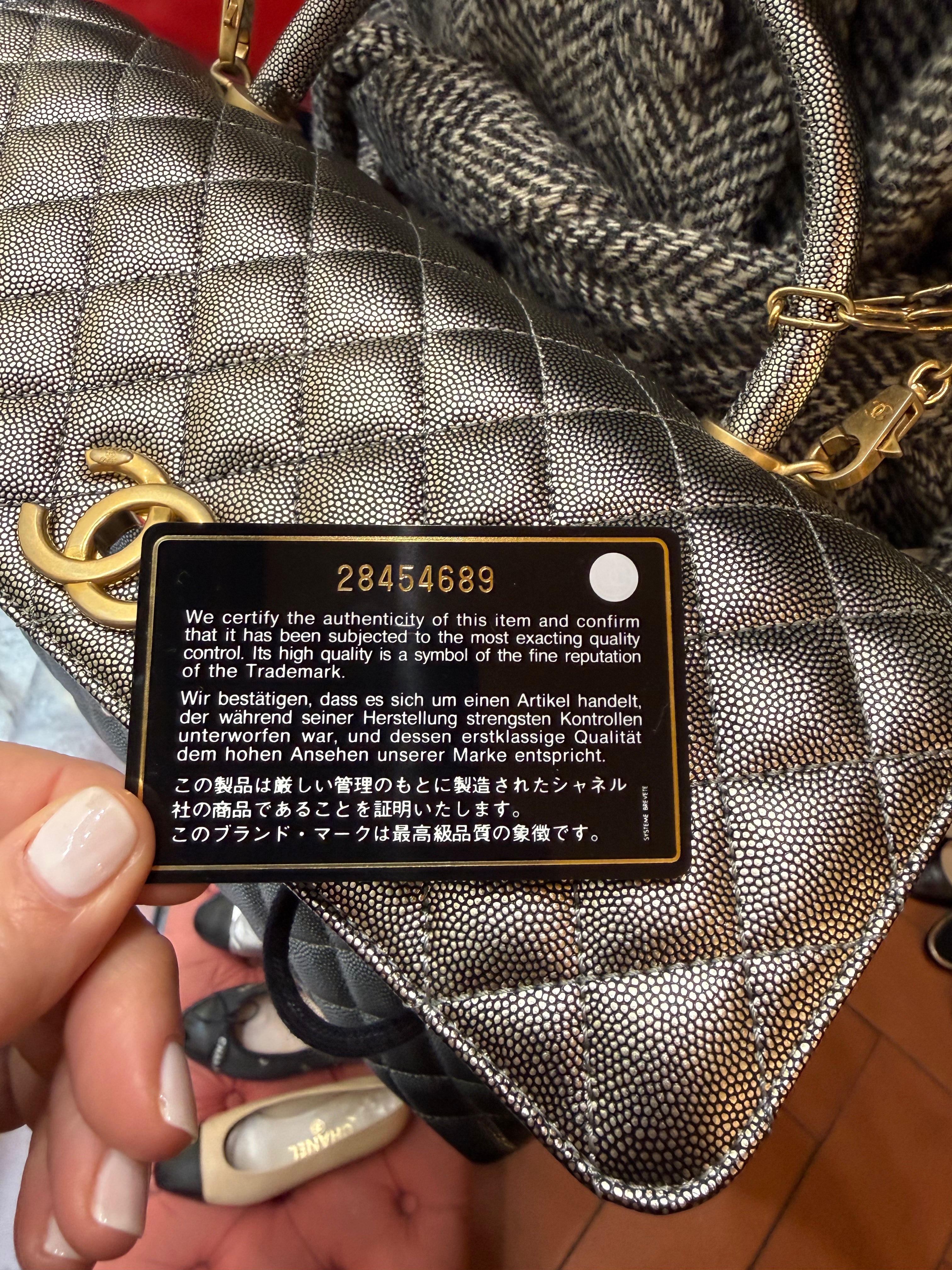 Chanel Borsa Coco Handle in Pelle Caviar Argento