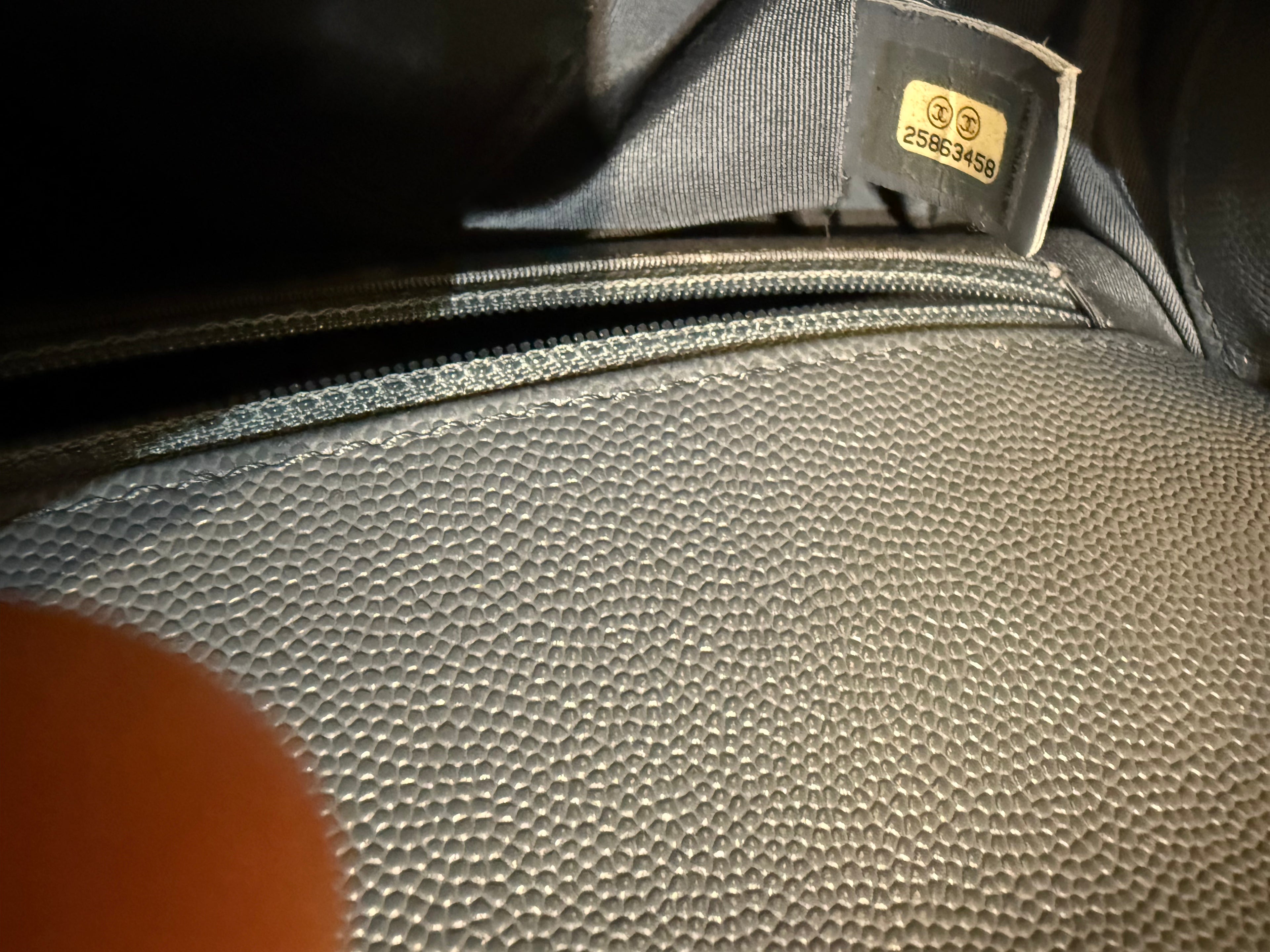 Chanel Borsa Boy Pelle Caviar