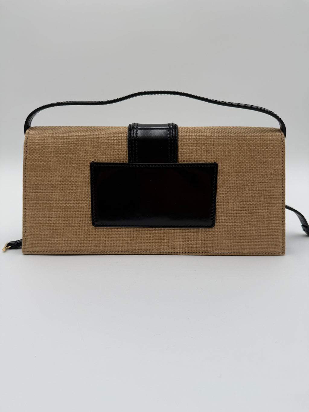 Jacquemus Borsa Le Bambino Long in Rafia Intrecciata Beige e Pelle Nera - Mercatino di Ninni
