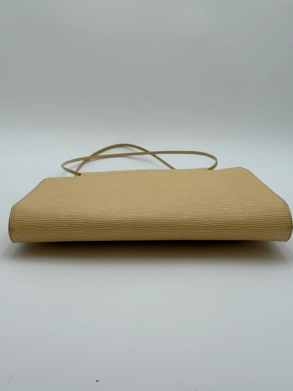 Louis Vuitton Borsa Saint Tropez in Pelle Epi Giallo Burro - Mercatino di Ninni