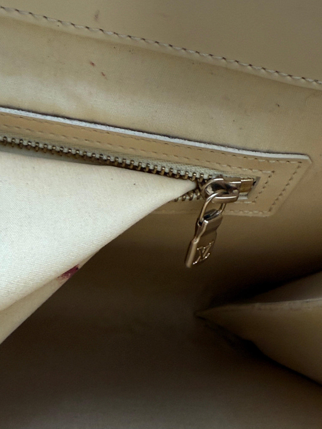 Louis Vuitton Borsa Saint Tropez in Pelle Epi Giallo Burro - Mercatino di Ninni