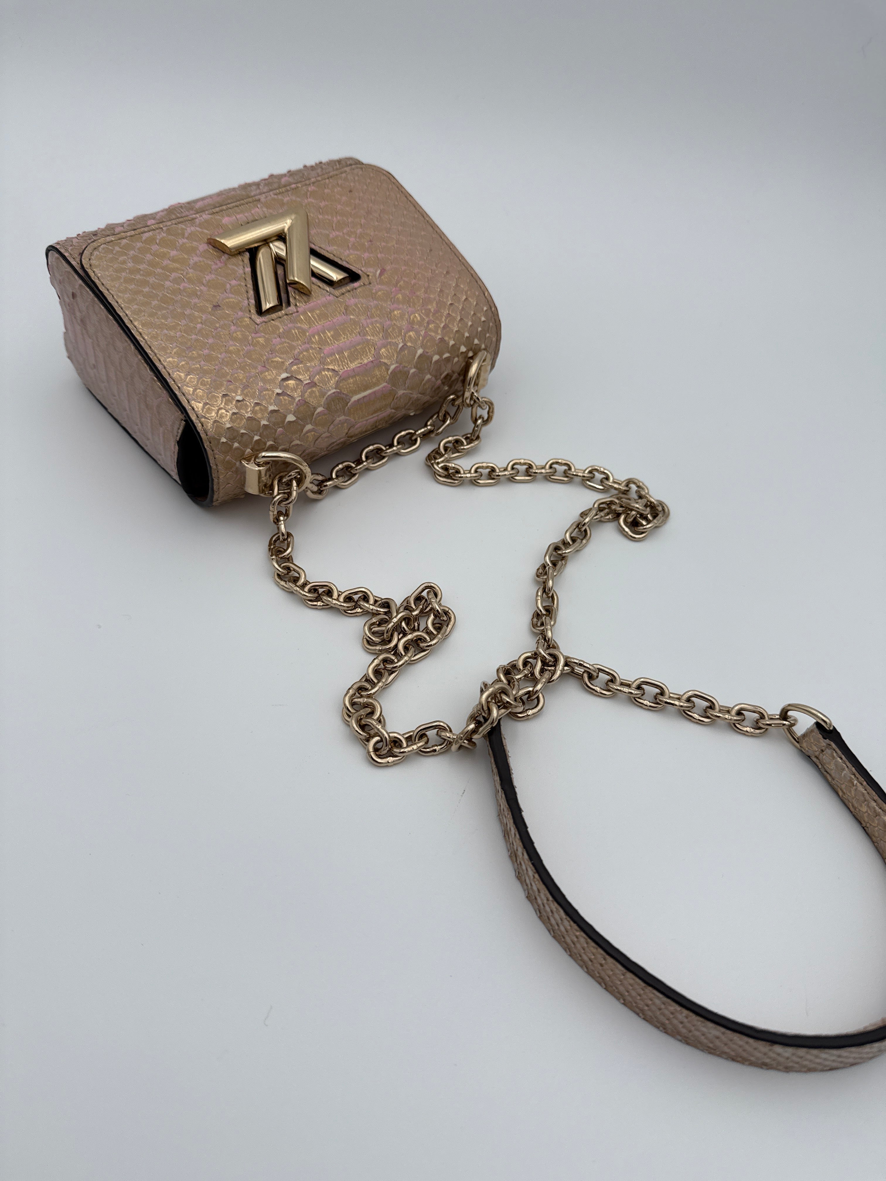 Louis Vuitton Borsa Twist Mini in Pelle di Pitone Rosa Louis vuitton