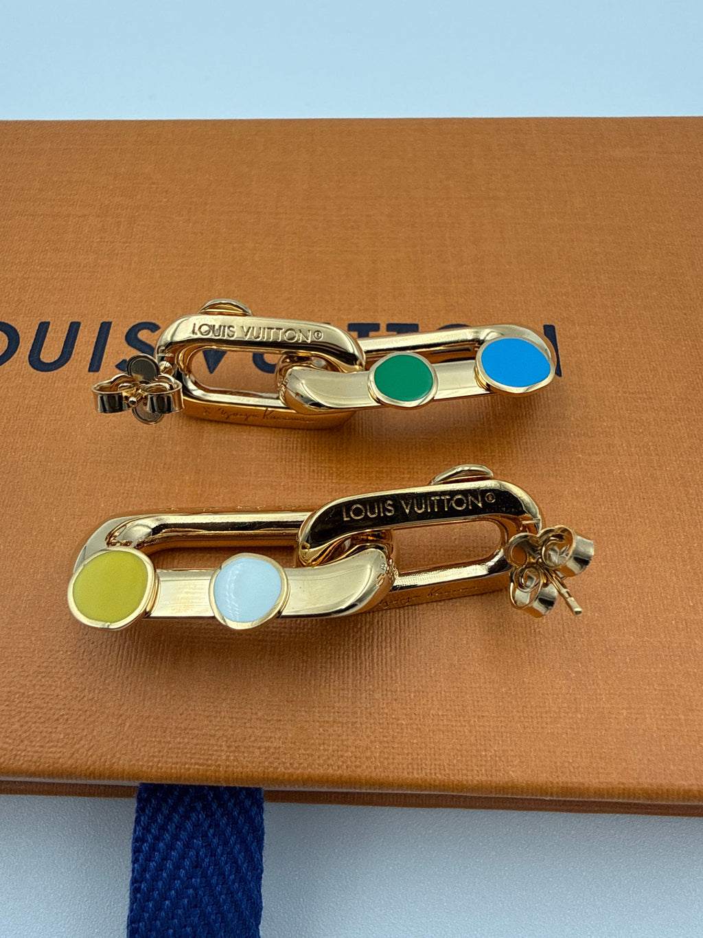 Louis Vuitton  Kusama YaYoi Orecchini Metallo Dorato Louis vuitton