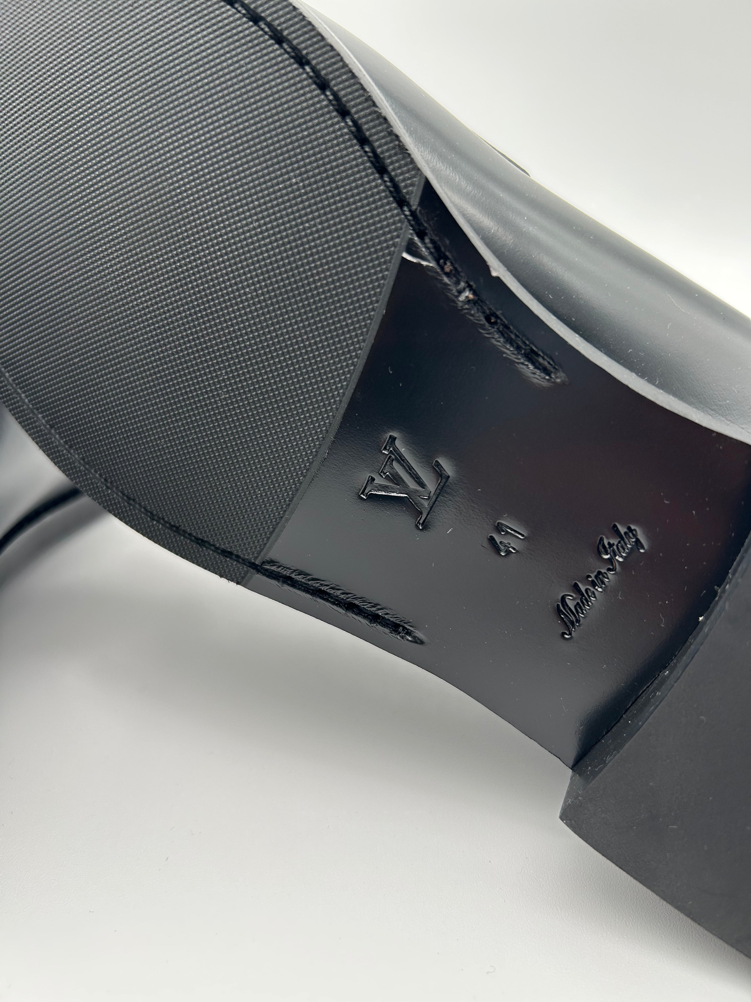 Louis Vuitton Mocassini Uniform in Pelle Nera Louis vuitton