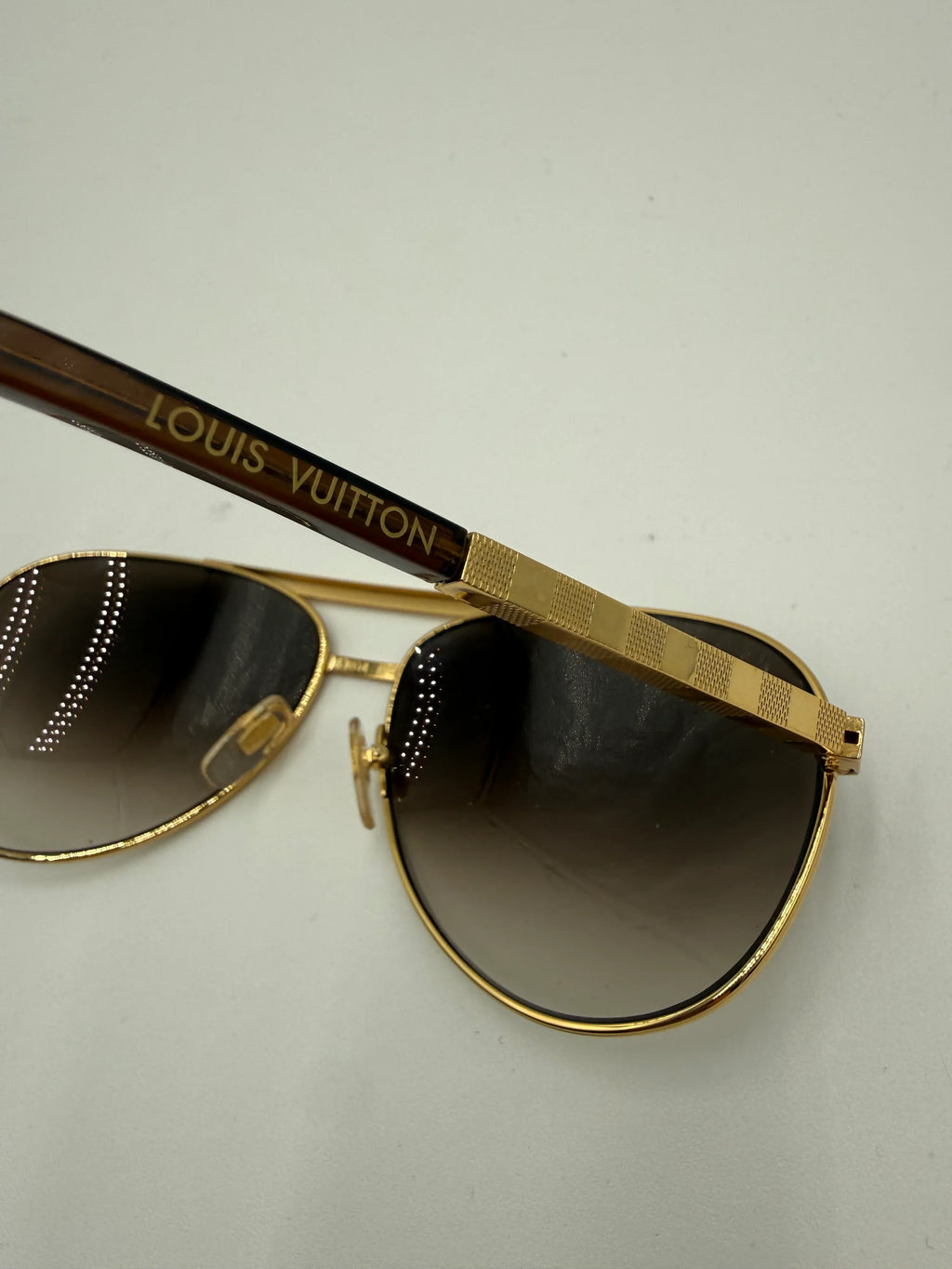 Louis Vuitton Occhiali da Sole Attitude Pilote Aviatore - Mercatino di Ninni