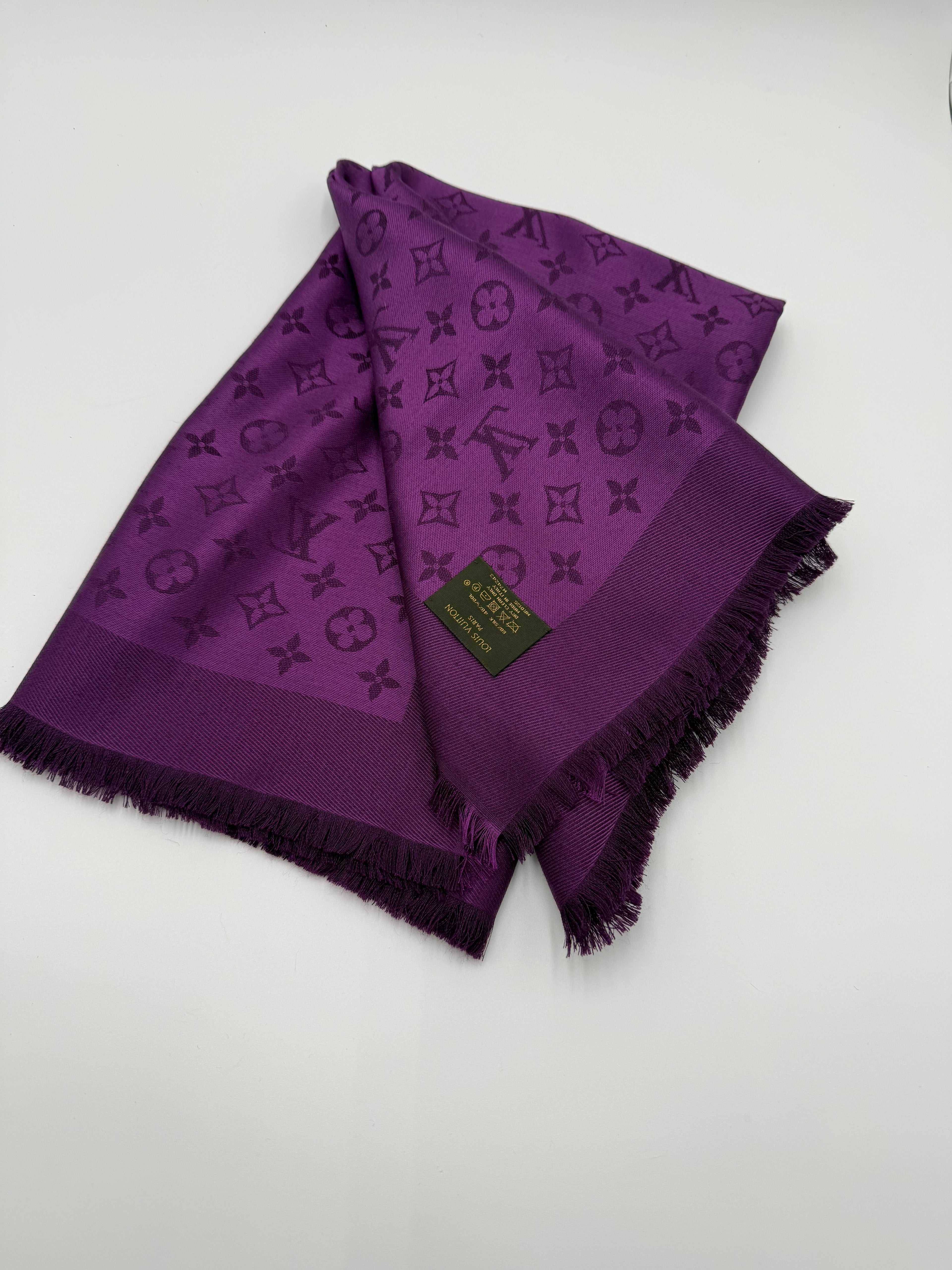 Louis-Vuitton-Sciarpa-Viola-in-Lana-e-Seta-Mercatino-di-Ninni-70744175640925 - Mercatino di Ninni