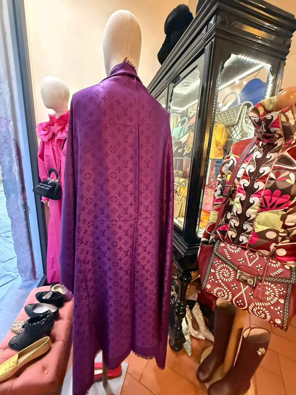 Louis Vuitton Sciarpa Secondhand in Lana e Seta Viola