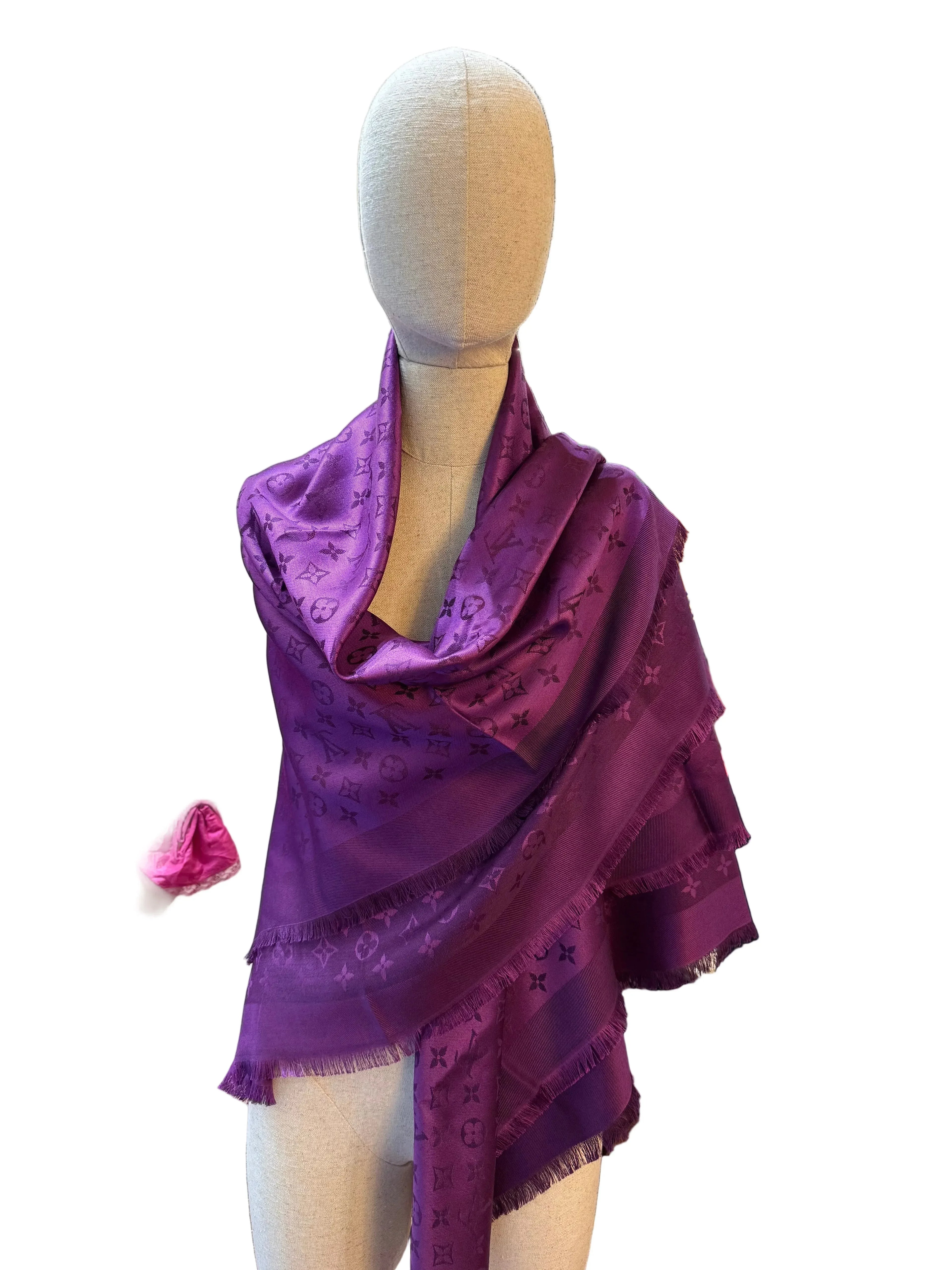 Louis-Vuitton-Sciarpa-Viola-in-Lana-e-Seta-Mercatino-di-Ninni-70744191271261 - Mercatino di Ninni