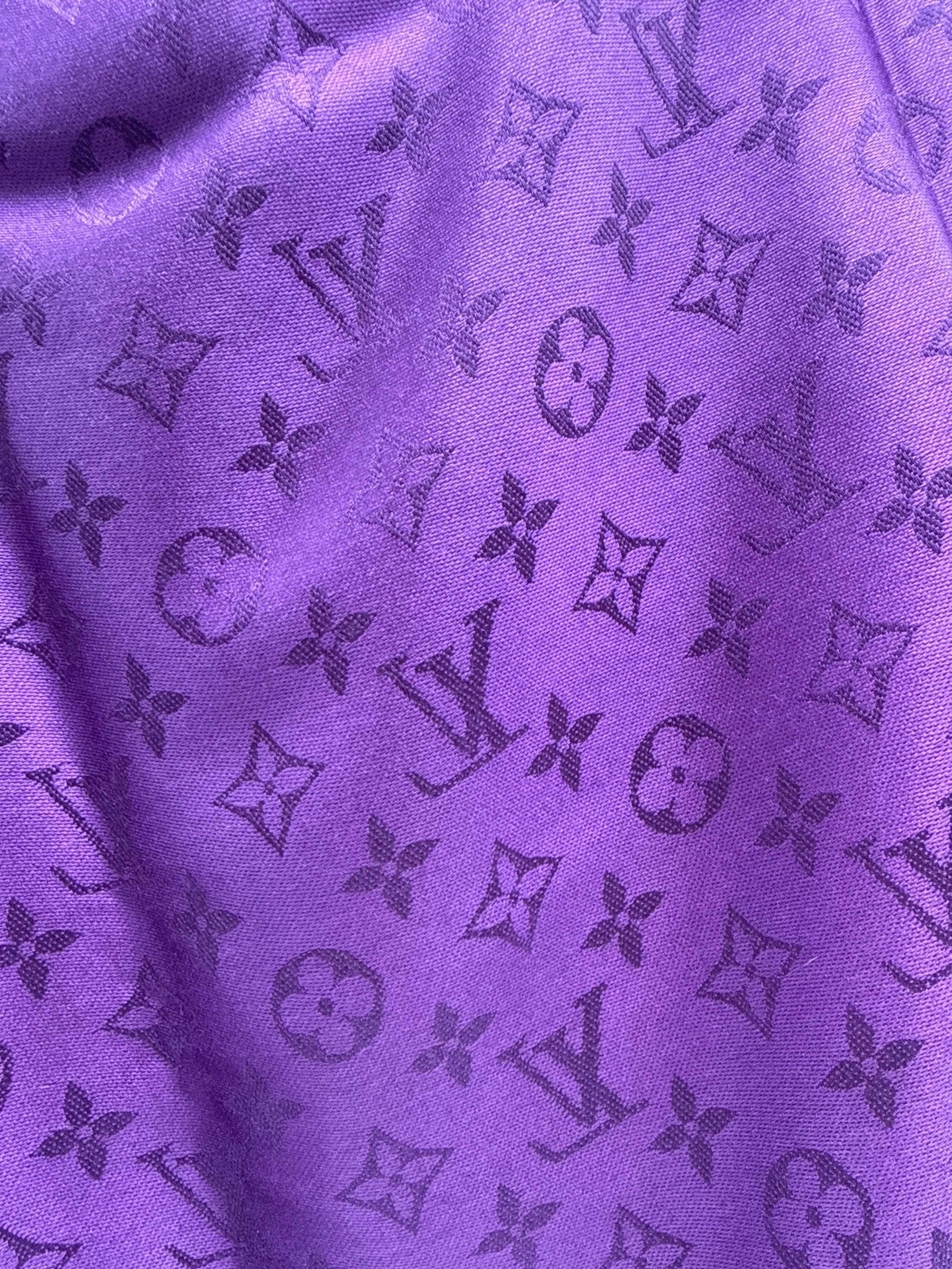 Louis Vuitton Sciarpa Secondhand in Lana e Seta Viola