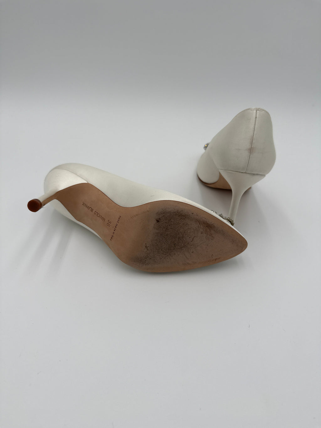 Manolo Blahnik Decolletè in Seta Bianco Manolo blahnik