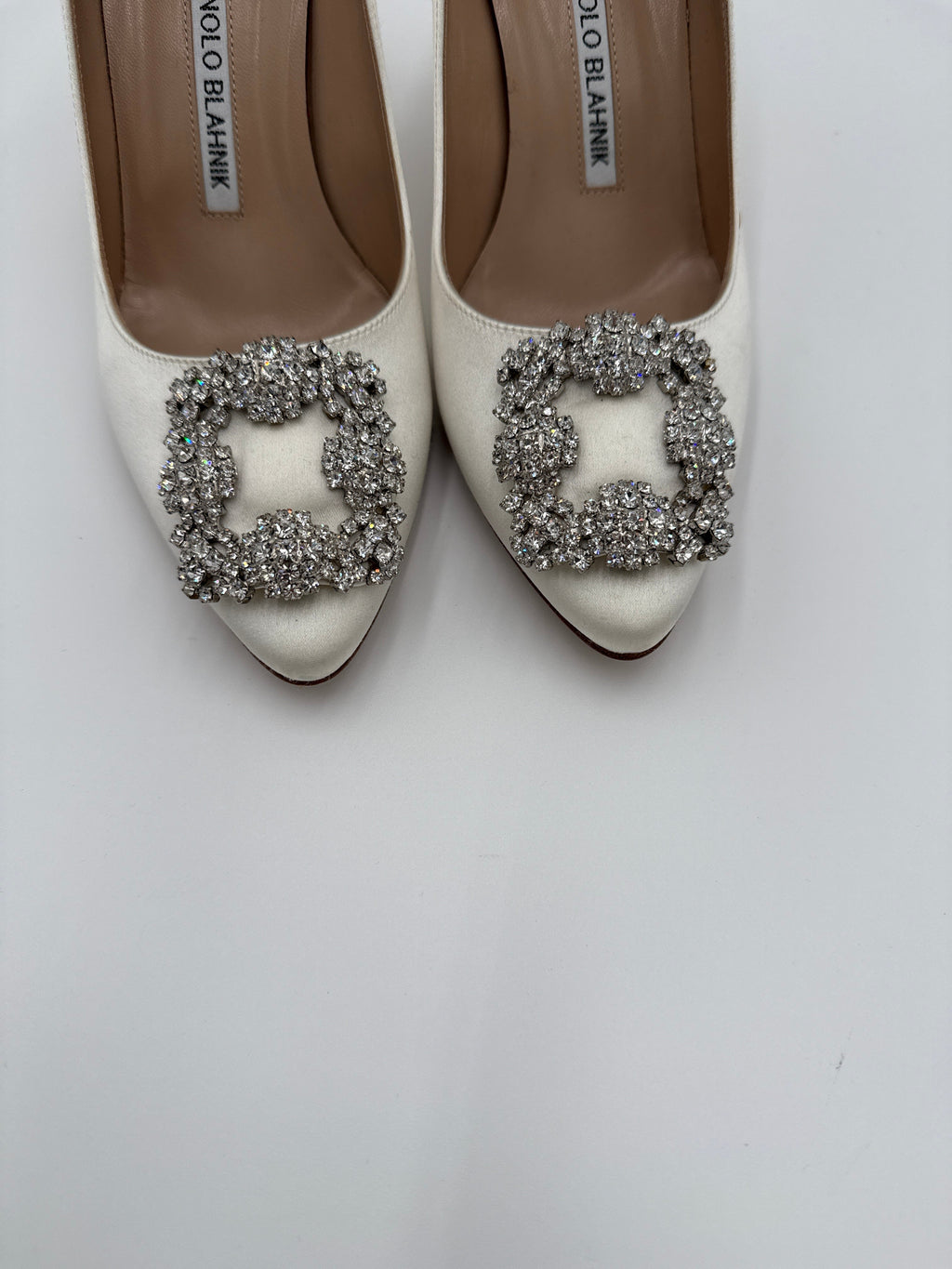 Manolo Blahnik Decolletè in Seta Bianco Manolo blahnik