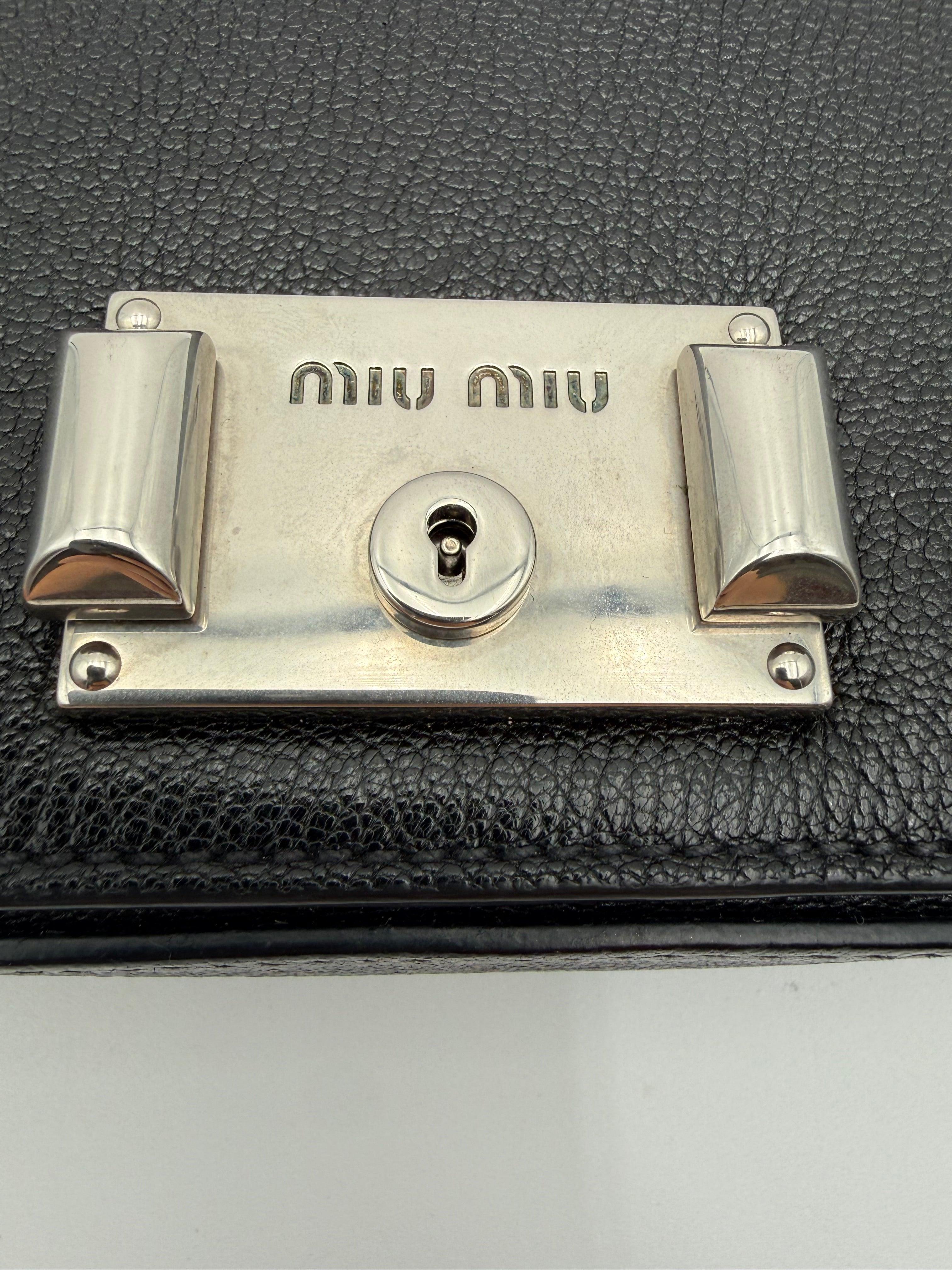 Miu Miu Borsa Pattina a Tracolla in Pelle Madras Nero - Mercatino di Ninni
