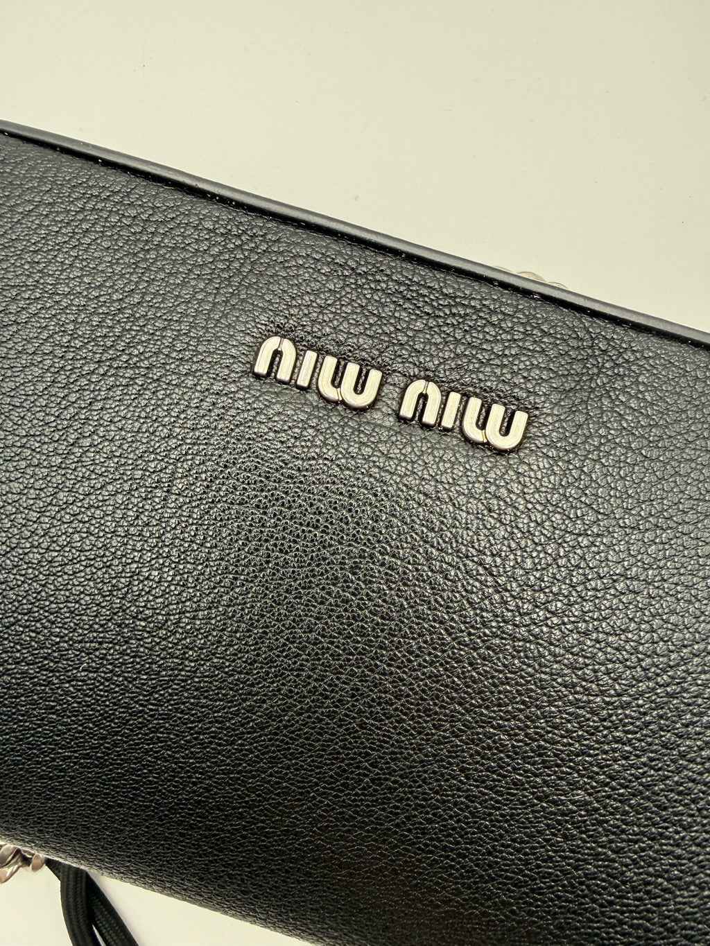 Miu Miu Borsa Pattina a Tracolla in Pelle Madras Nero - Mercatino di Ninni