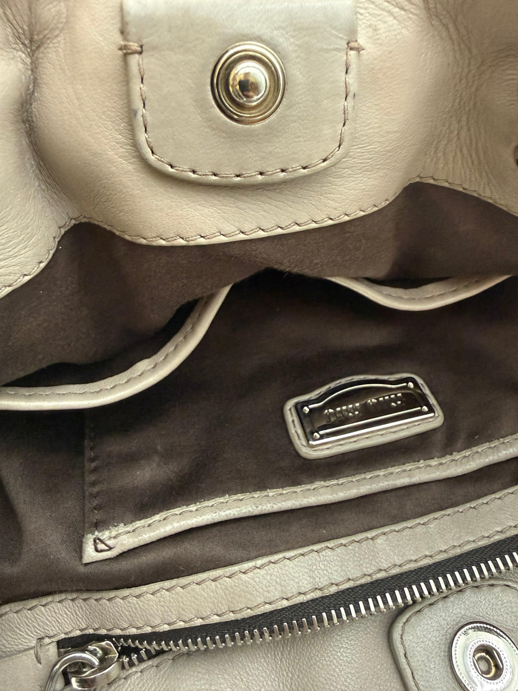 Miu Miu Borsa Shopping in Pelle Cloquet Tortora