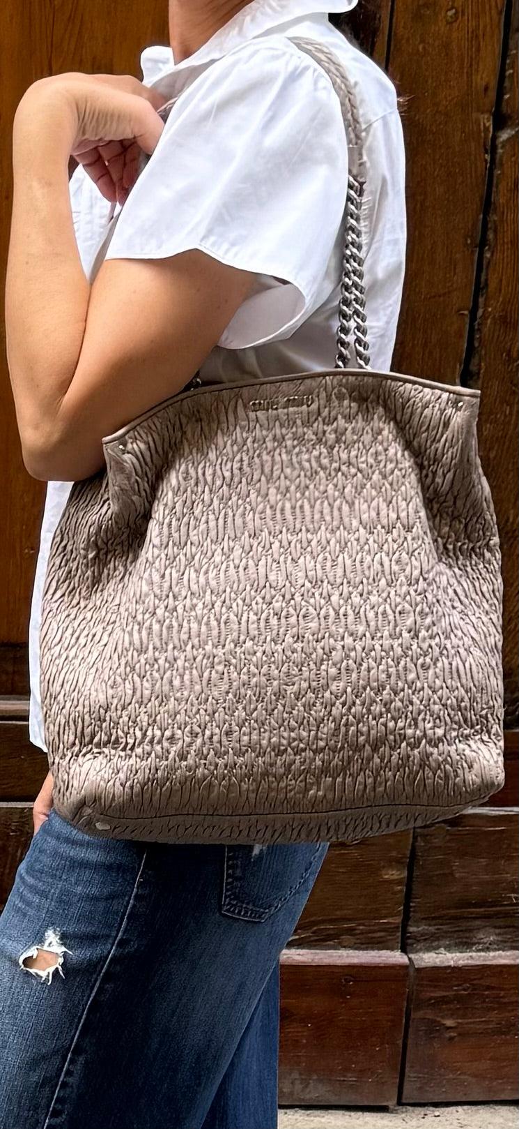 Miu Miu Borsa Shopping in Pelle Cloquet Tortora