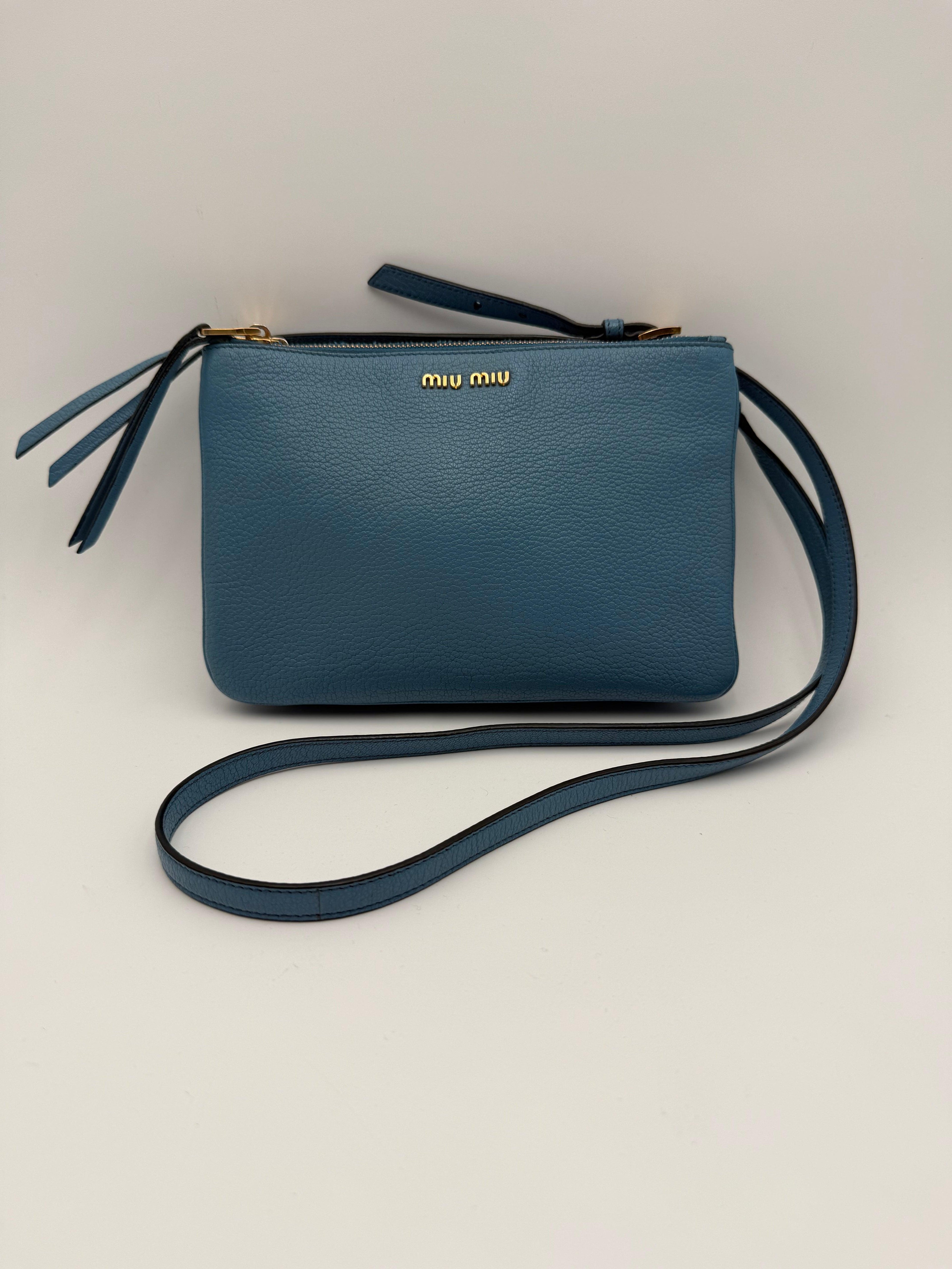 Miu Miu Borsa a Tracolla in Pelle Madras Color Azzurro Polvere - Mercatino di Ninni