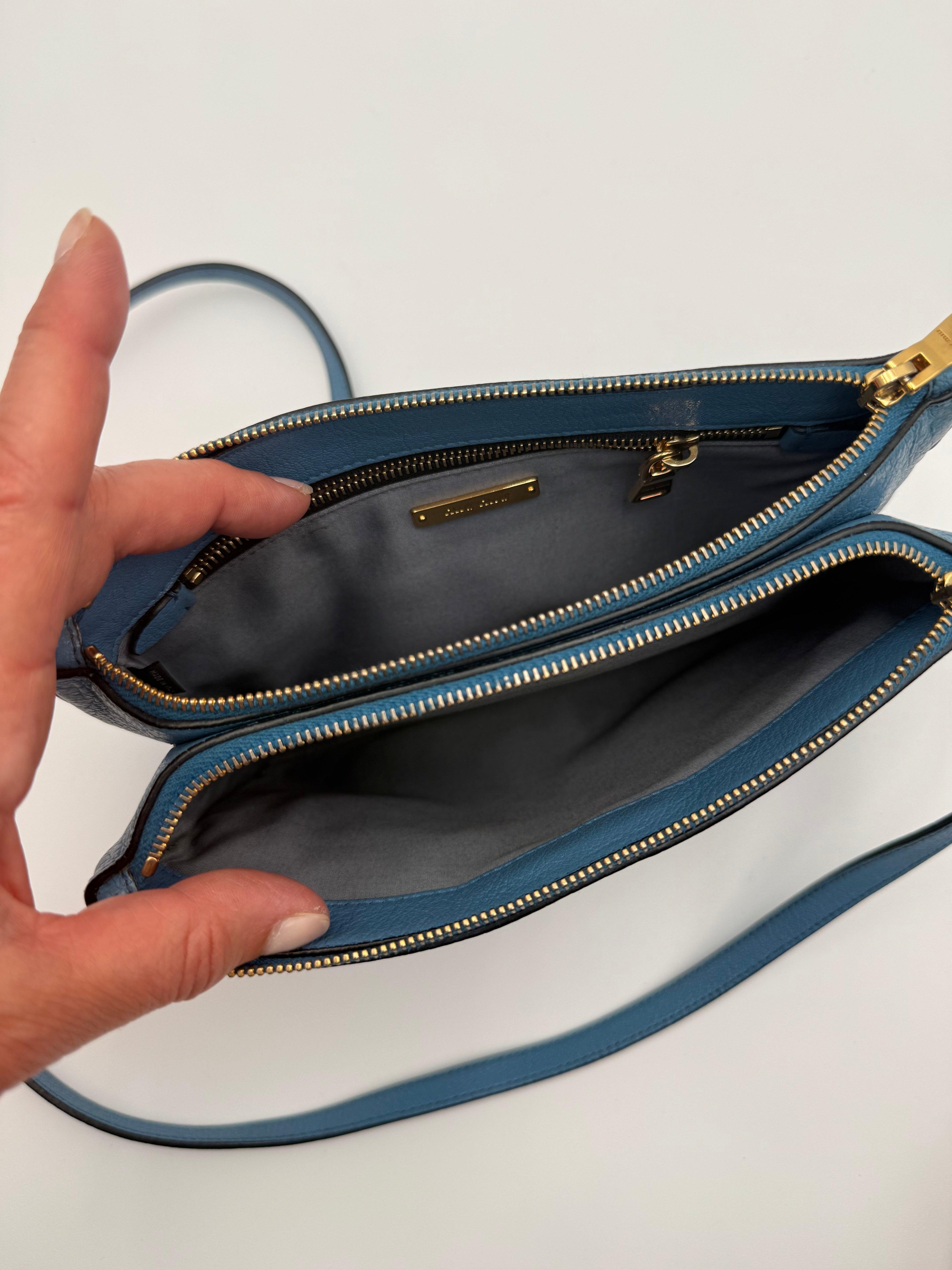 Miu Miu Borsa a Tracolla in Pelle Madras Color Azzurro Polvere - Mercatino di Ninni