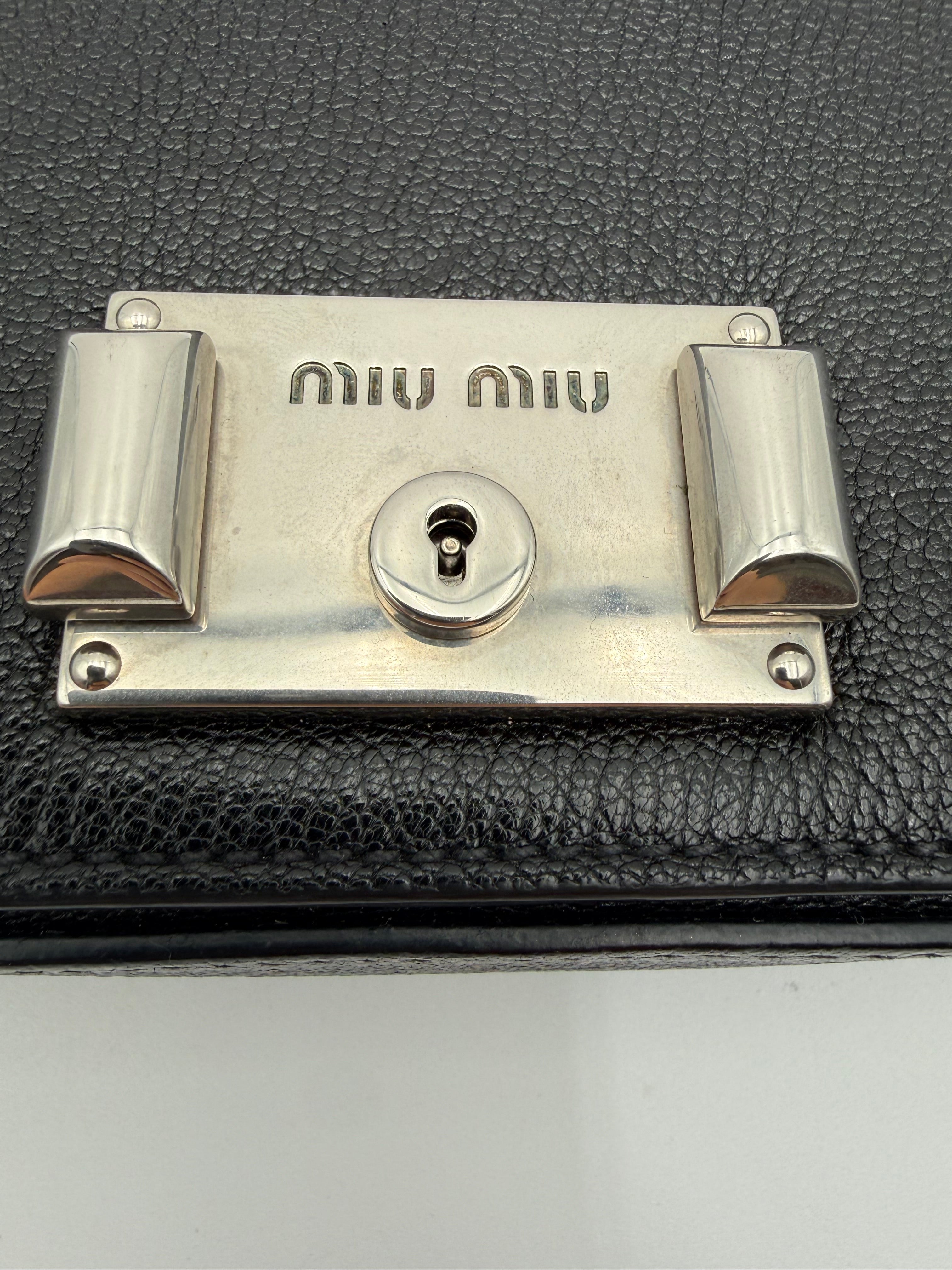 Miumiu Borsa Pattina Tracolla in Pelle Madras Nero