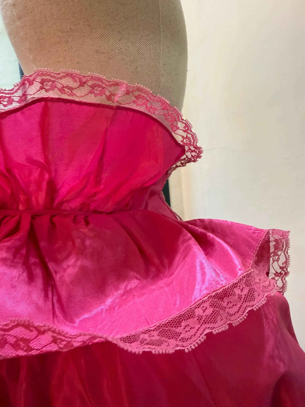 Oscar De La Renta Mantella Vintage in Seta Rosa