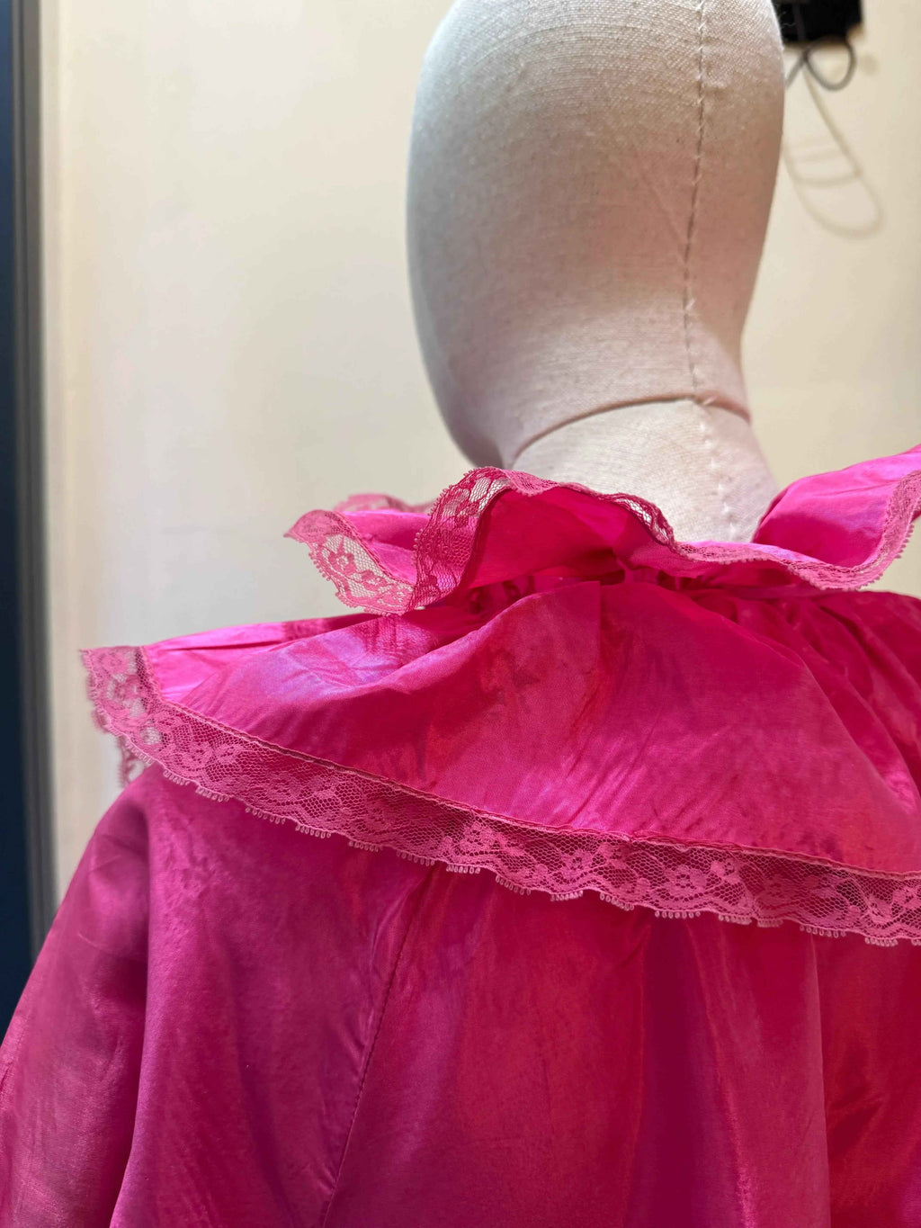 Oscar De La Renta Mantella Vintage in Seta Rosa