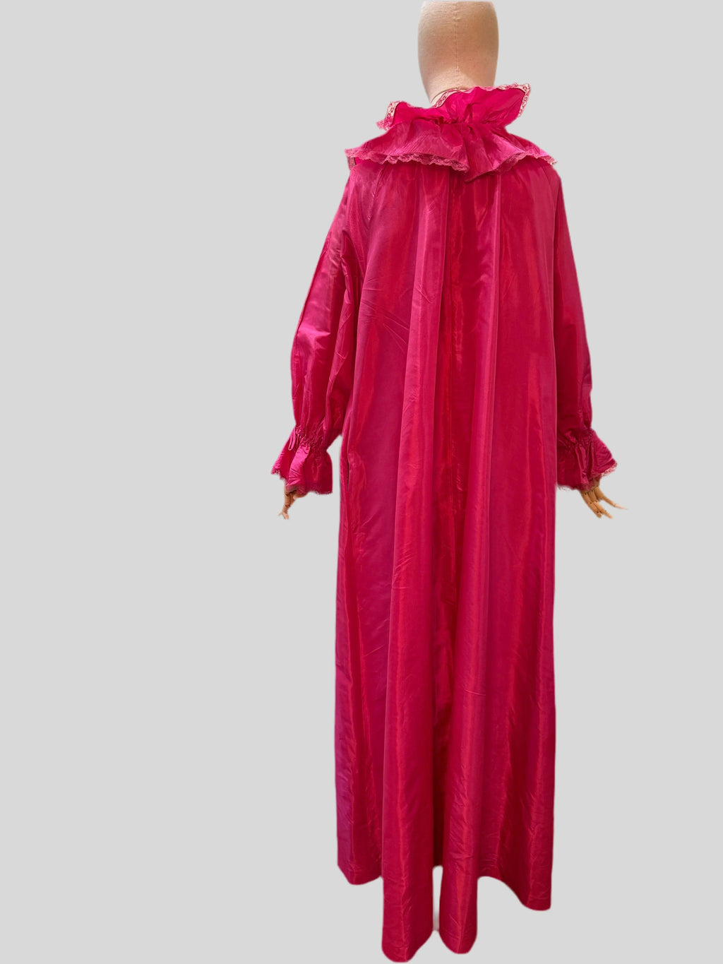 Oscar De La Renta Mantella Vintage in Seta Rosa - Mercatino di Ninni