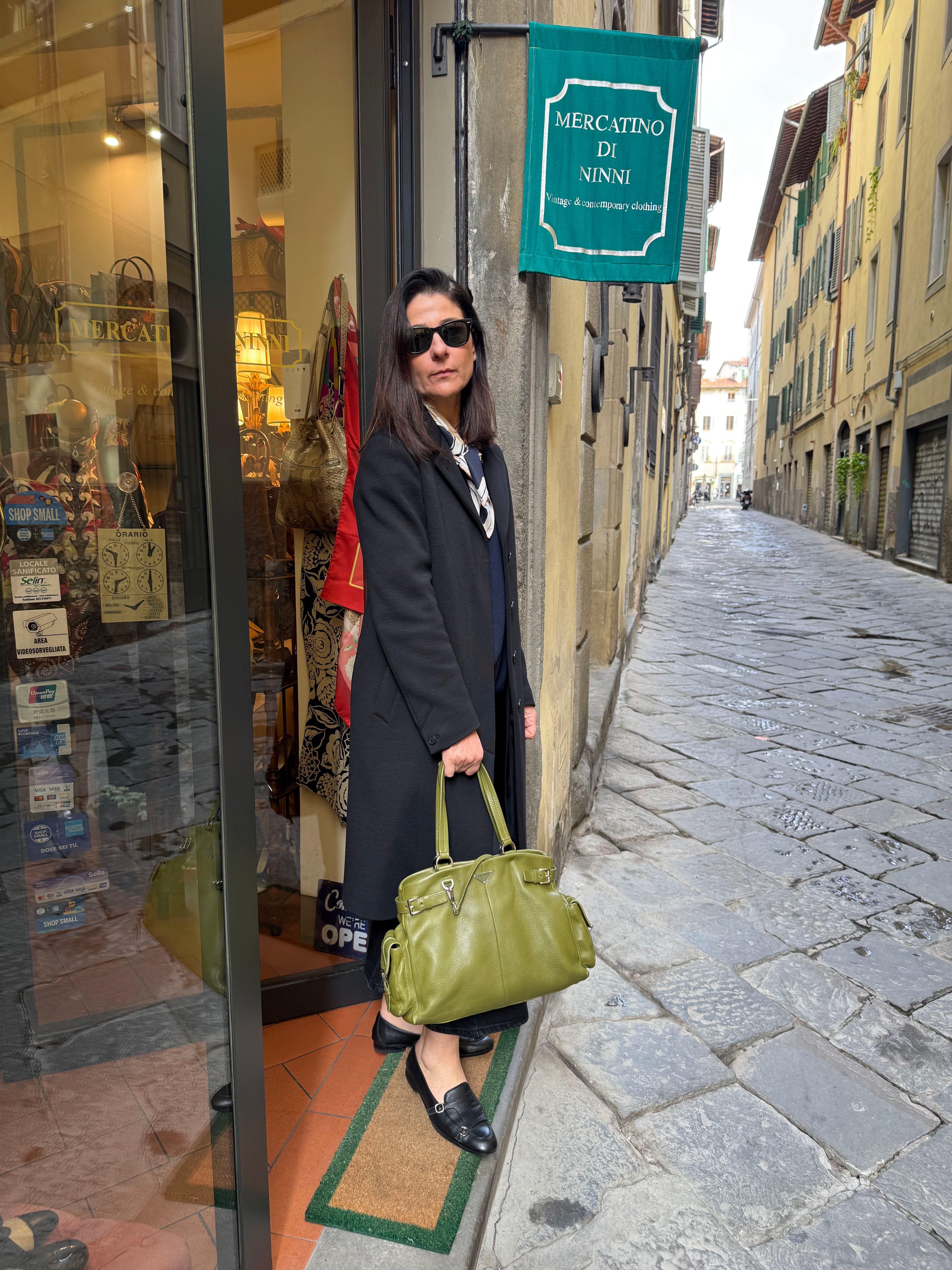 Prada Borsa in Pelle Martellata Verde - Mercatino di Ninni