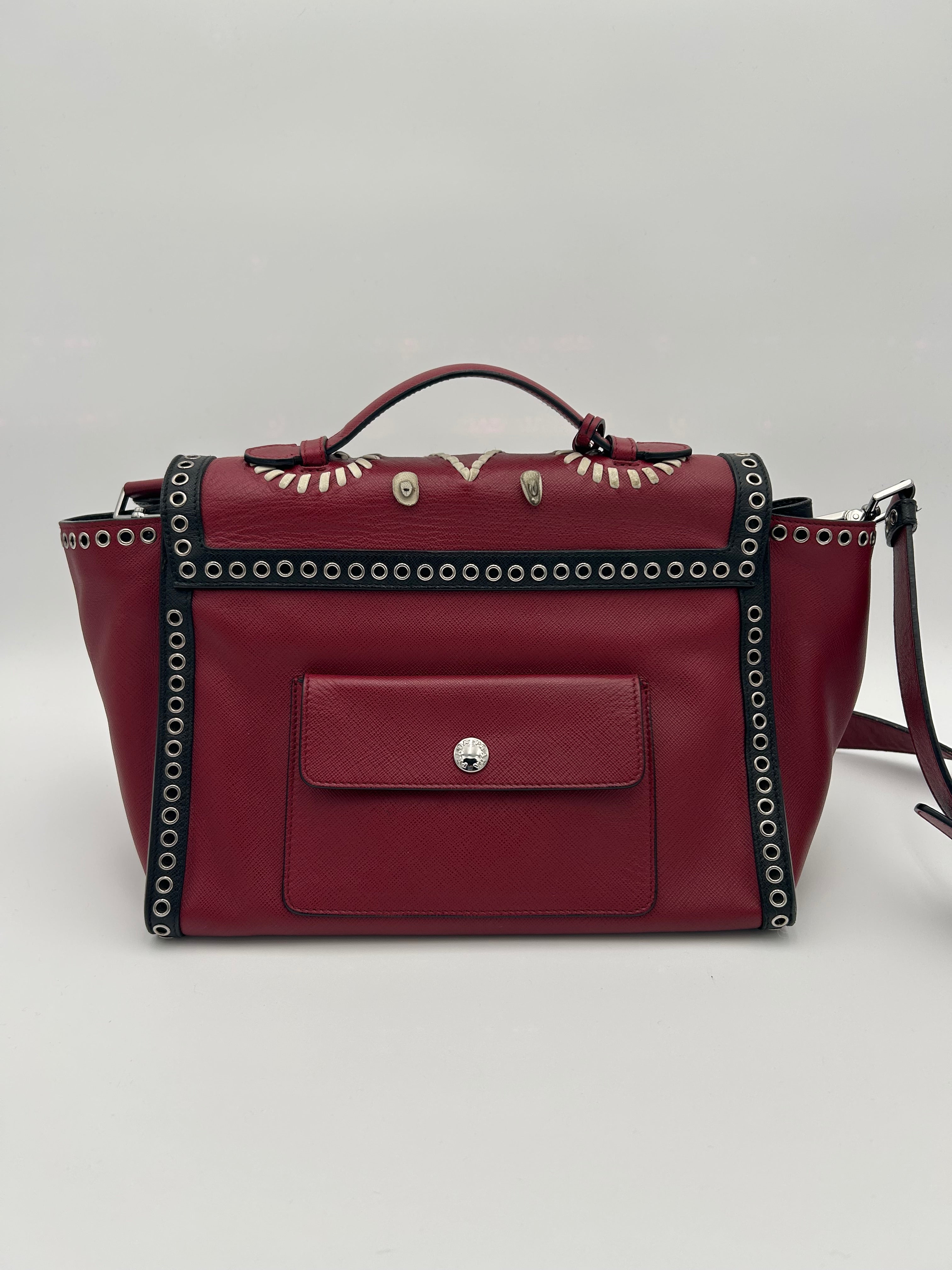 Prada Borsa in Pelle Saffiano con Decorazioni Bordeaux Prada