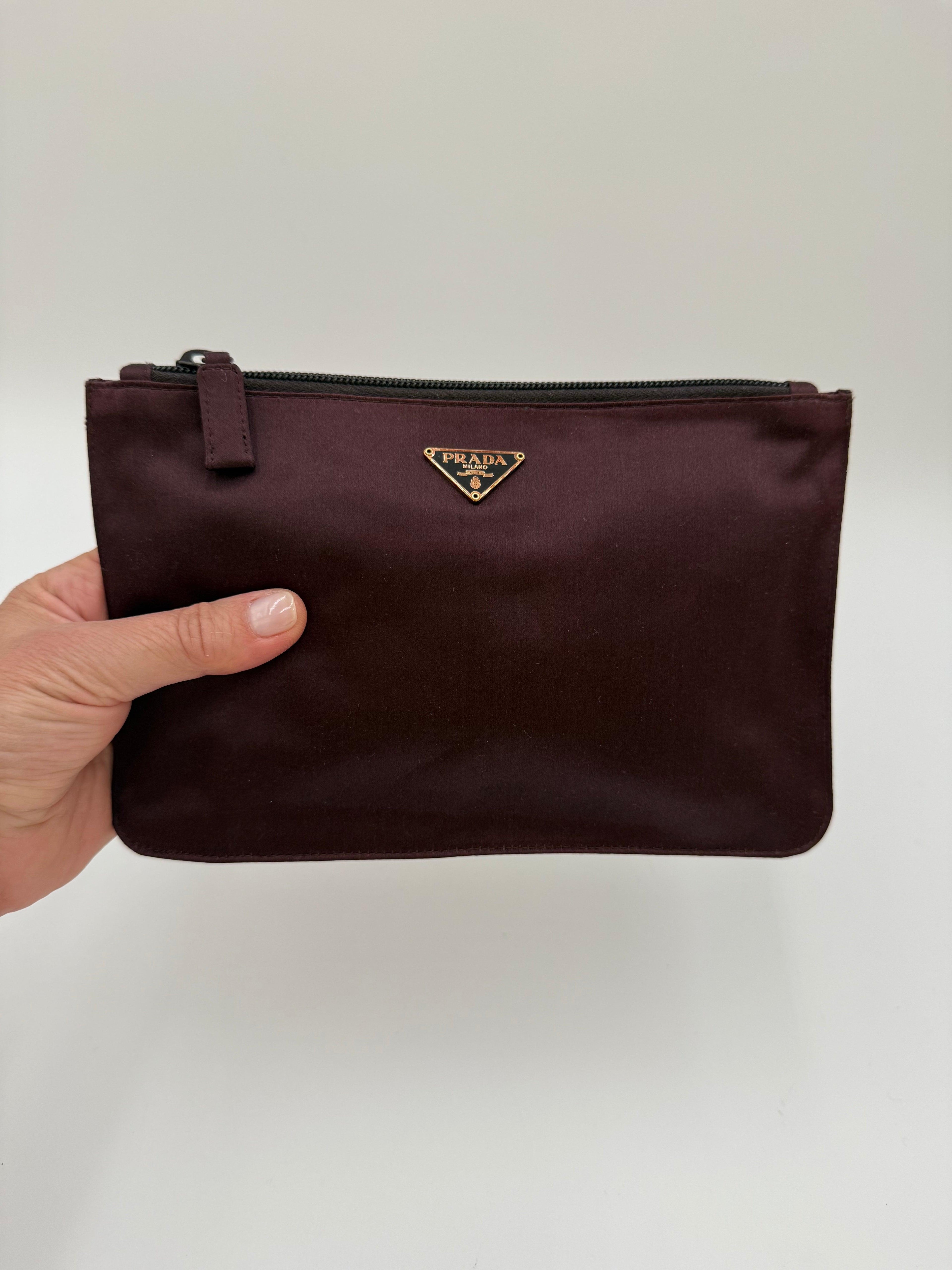 Prada Pochette Vintage a Busta in Nylon Jacquard Borgogna