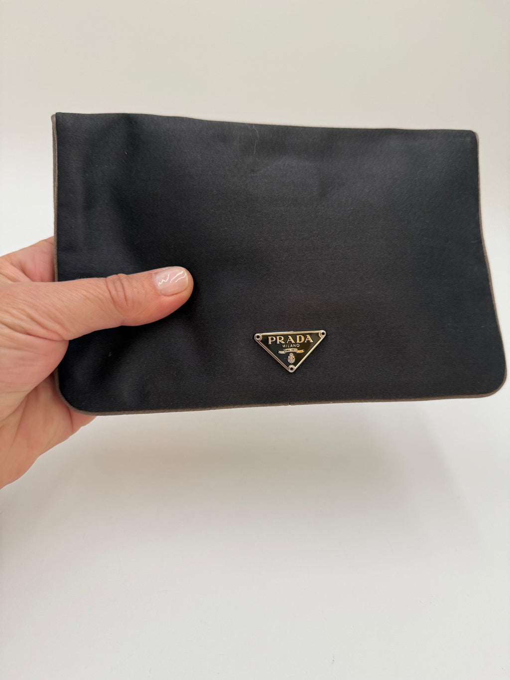 Prada Pochette a Busta Vintage in Raso Grigio Scuro
