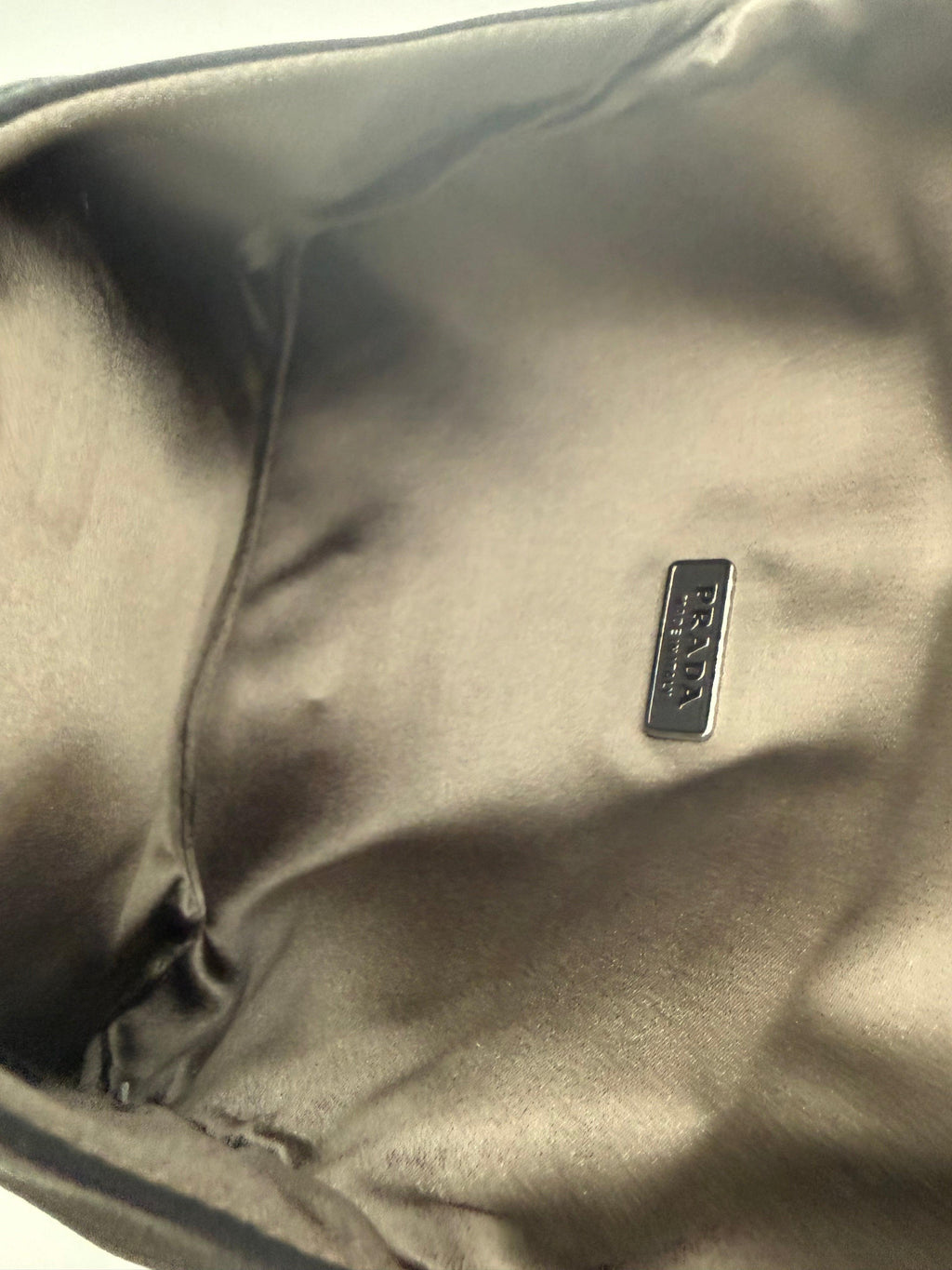 Prada Pochette a Busta Vintage in Raso Grigio Scuro