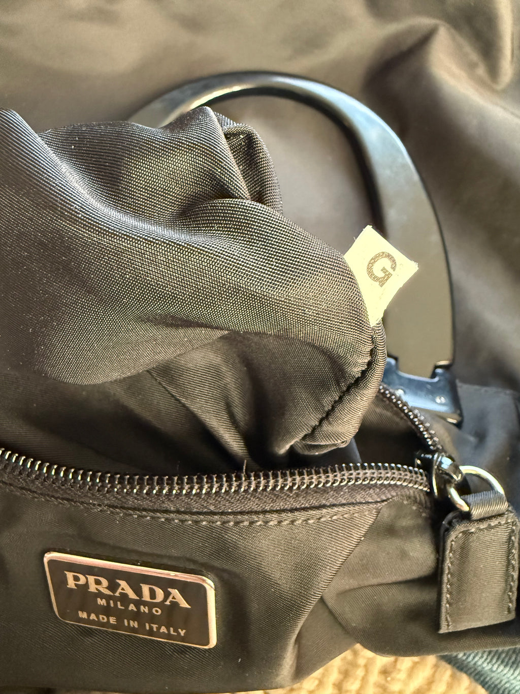 Prada Tote Borsa in Tela e Manici in Plexi Nera - Mercatino di Ninni