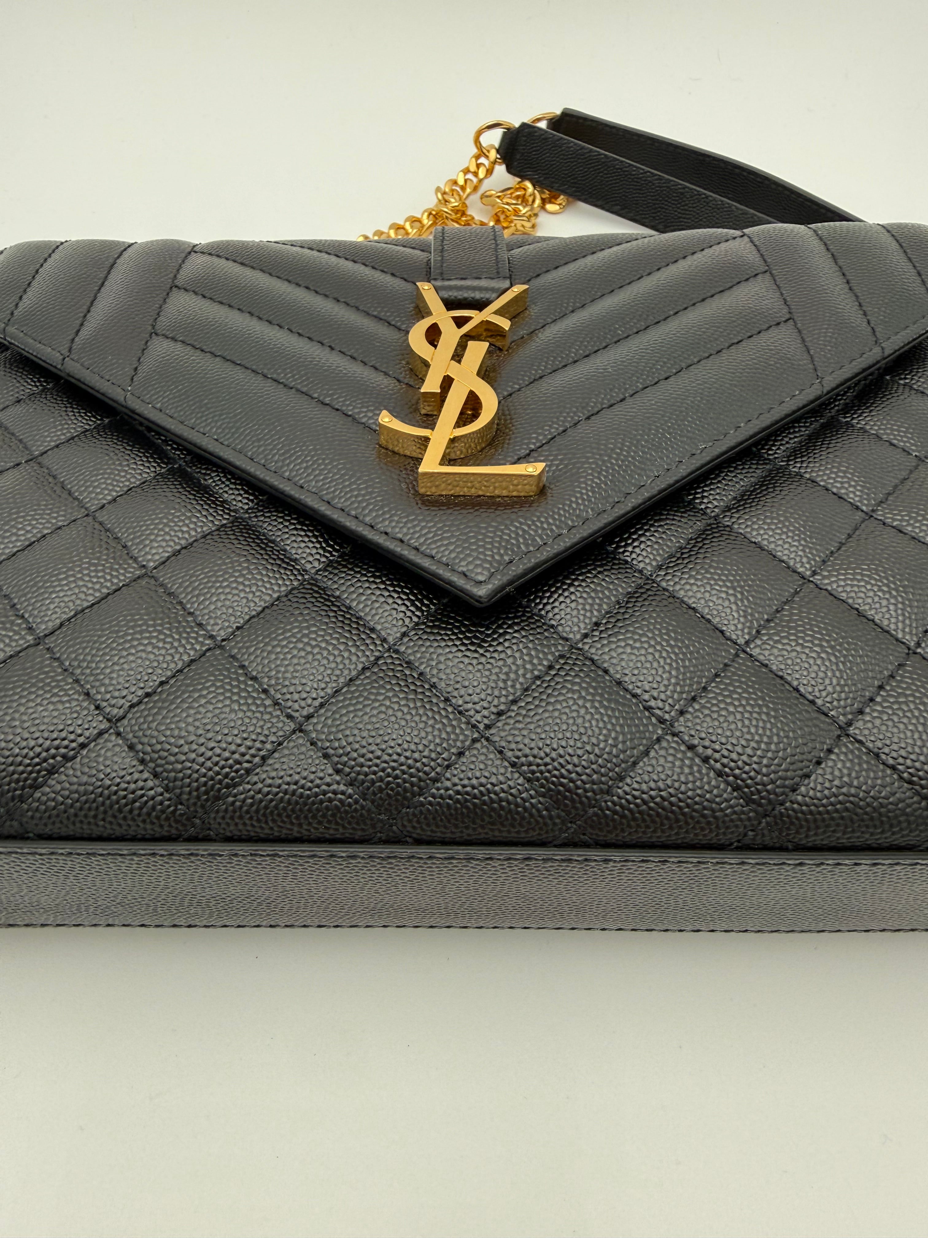 Saint Laurent Borsa Envelope Media a Tracolla in Pelle Nera - Mercatino di Ninni
